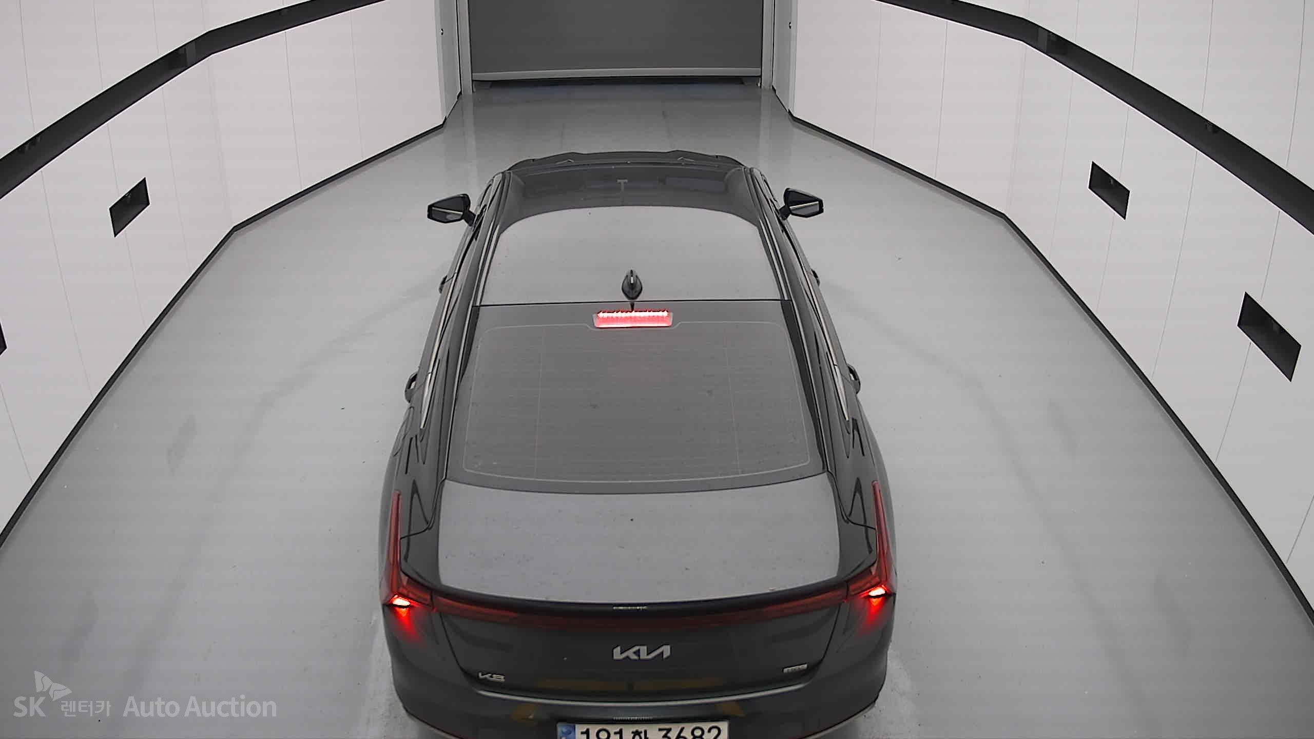 2023 - kia k8