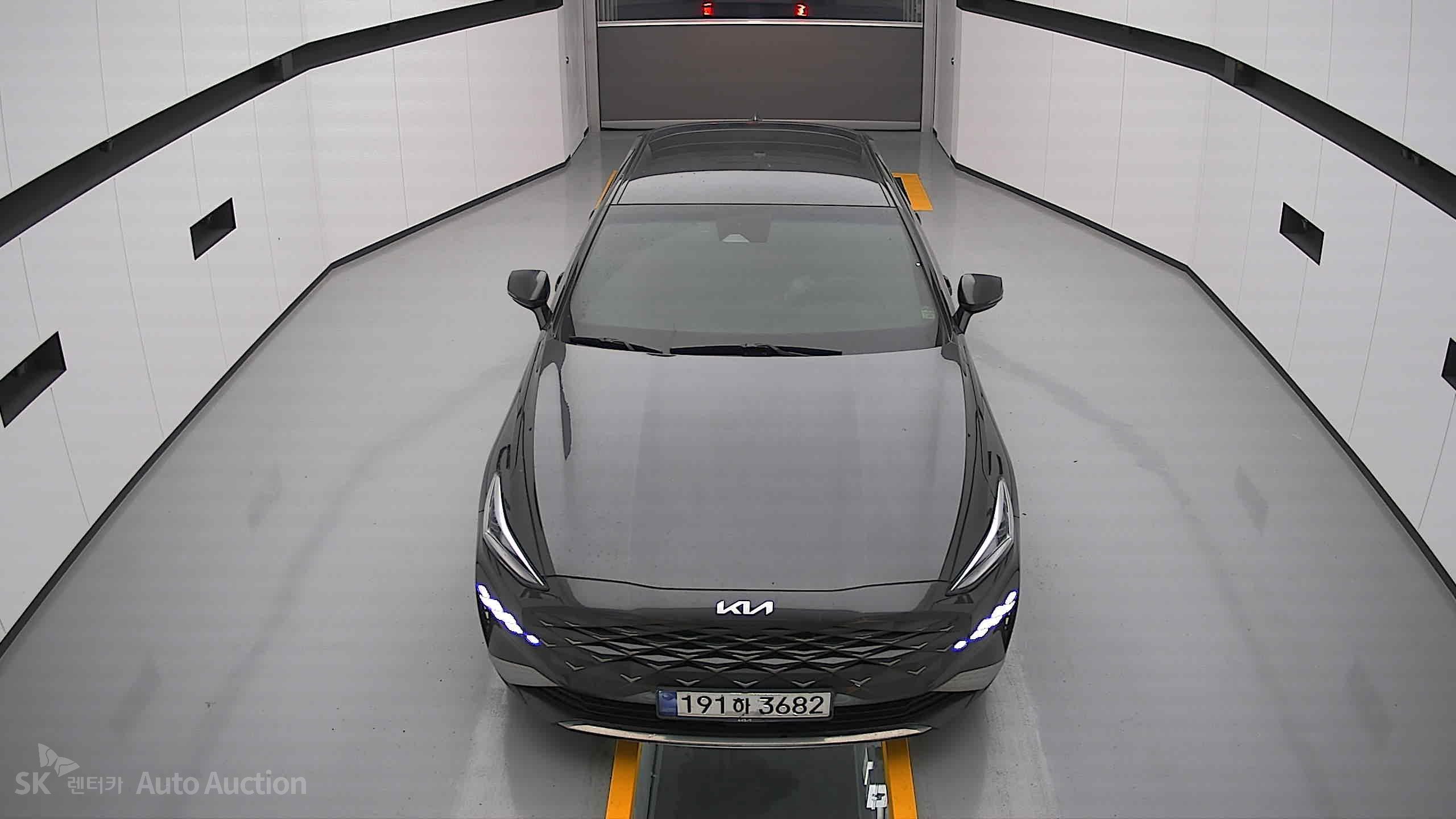 2023 - kia k8