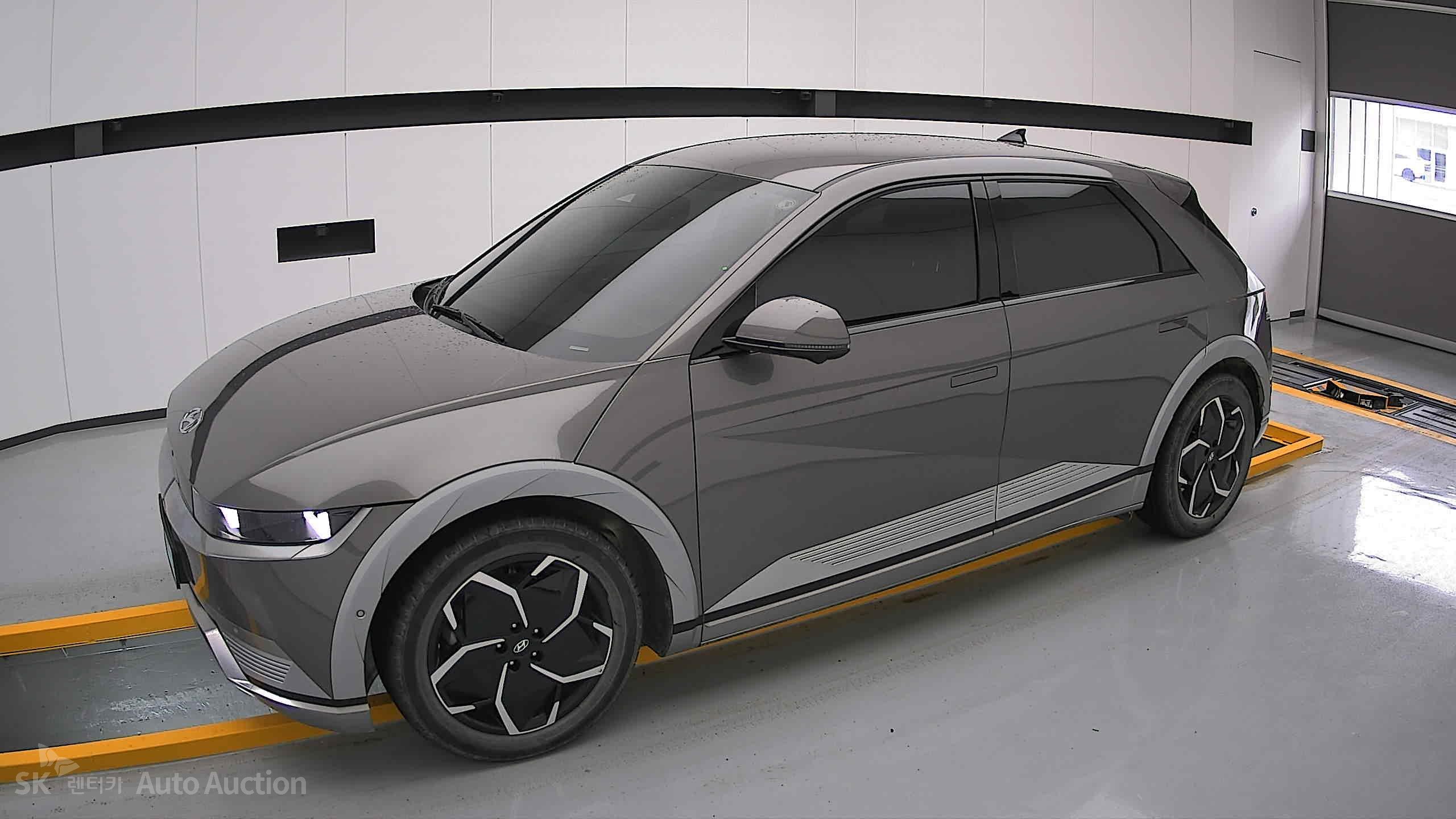 2022 - hyundai ioniq