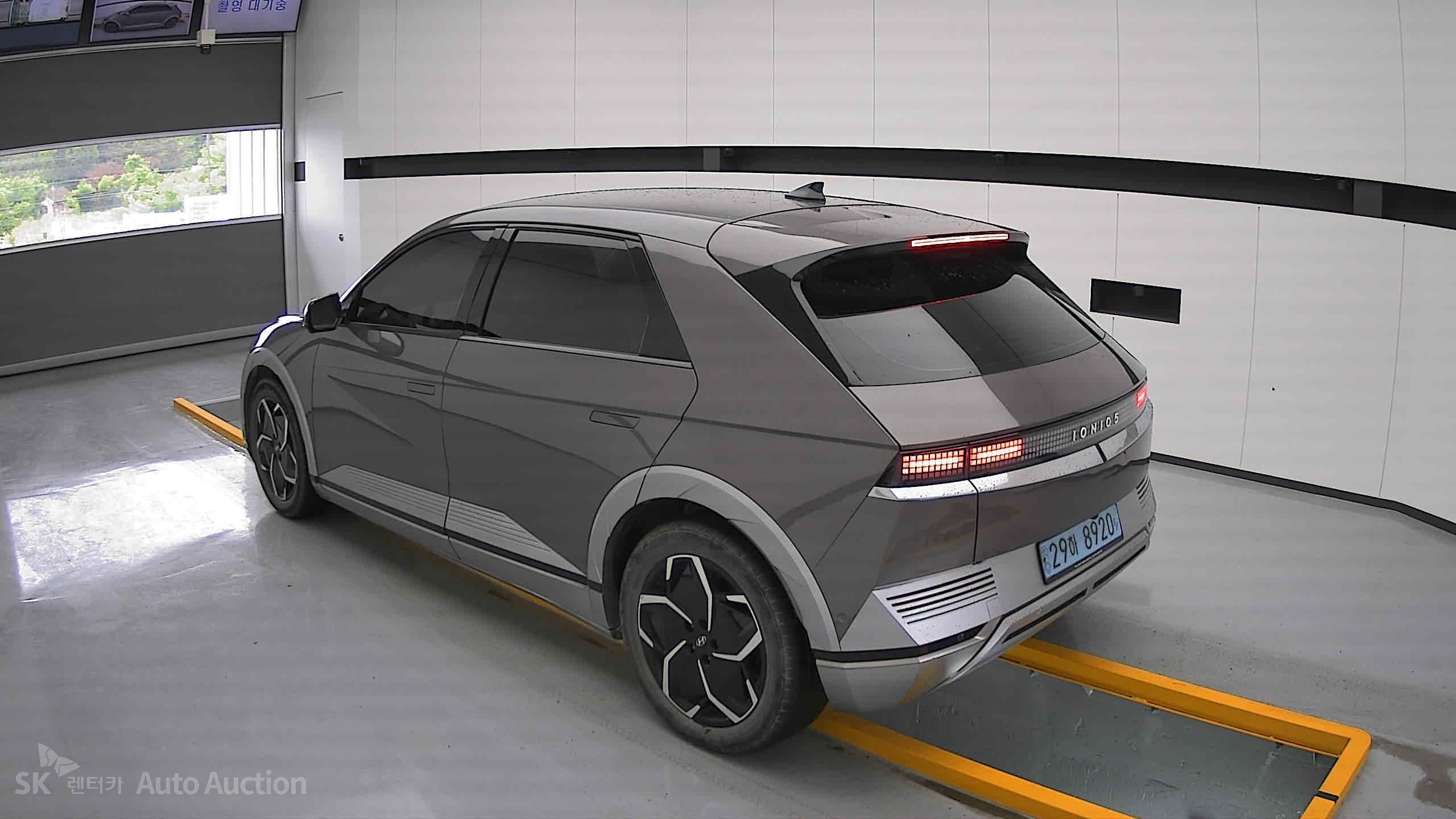 2022 - hyundai ioniq