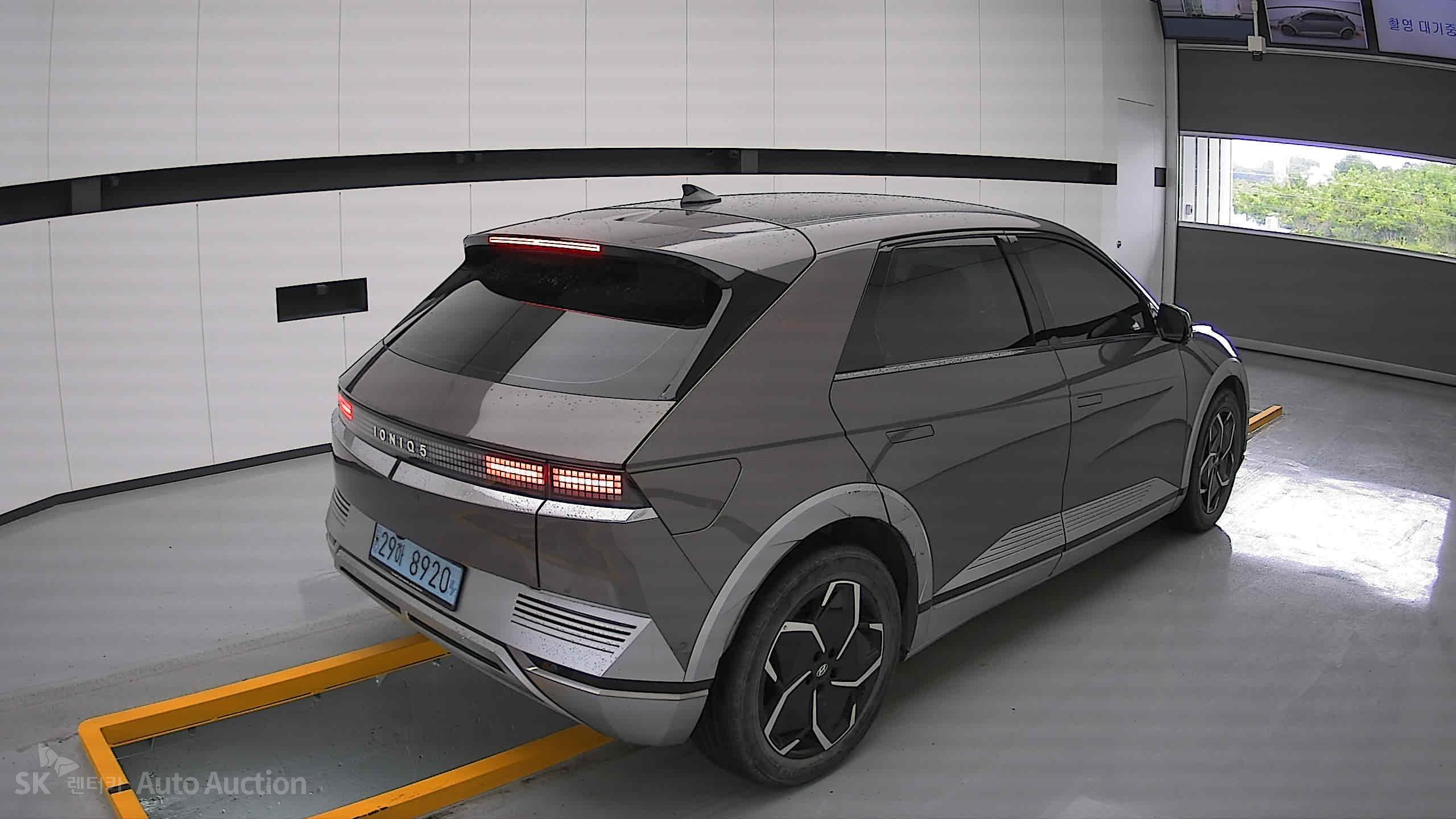 2022 - hyundai ioniq