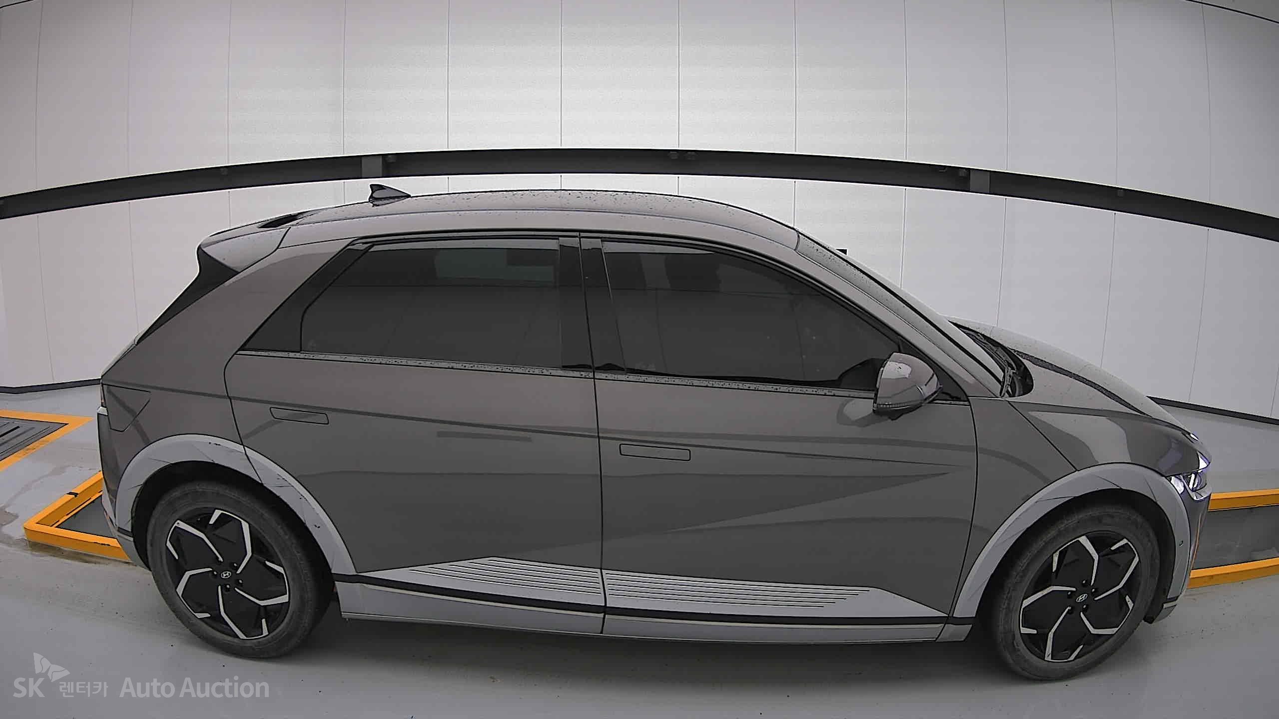 2022 - hyundai ioniq