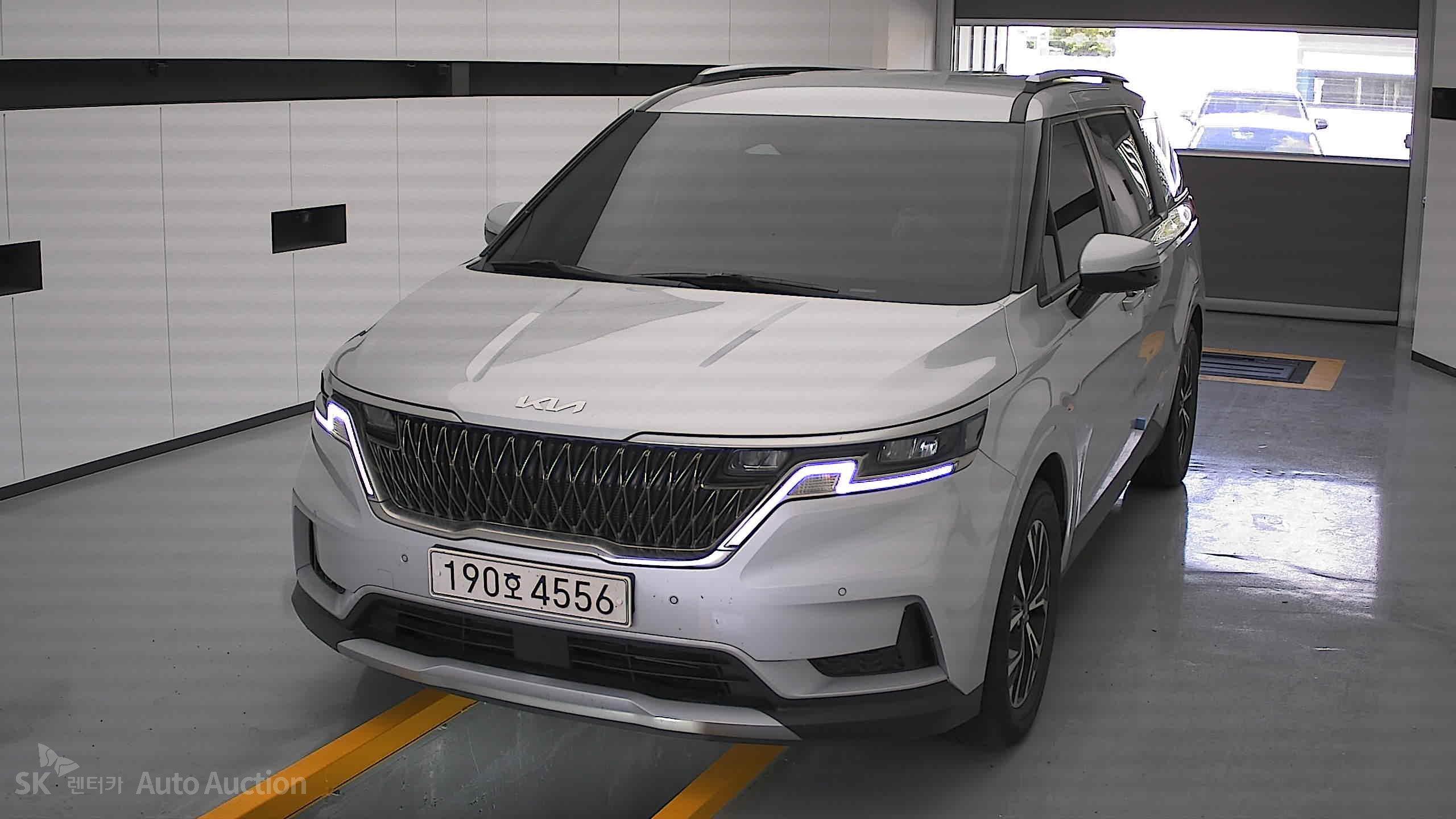 Kia New Carnival(KA4) 9 seats Gasoline Prestige