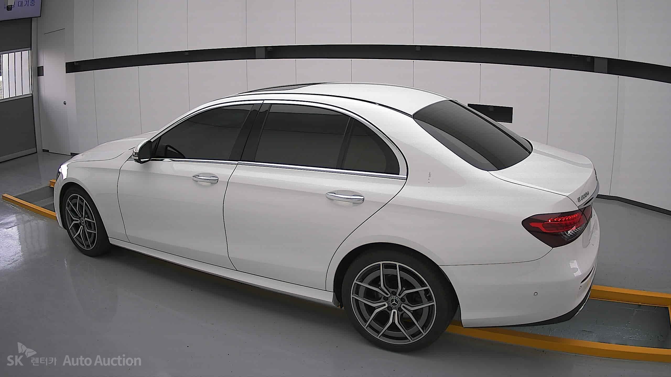 2022 - mercedes-benz e220d