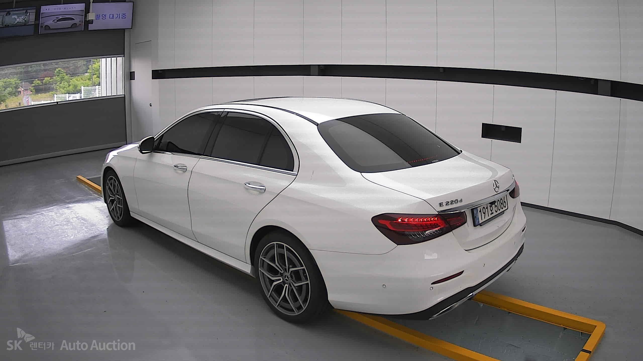 2022 - mercedes-benz e220d