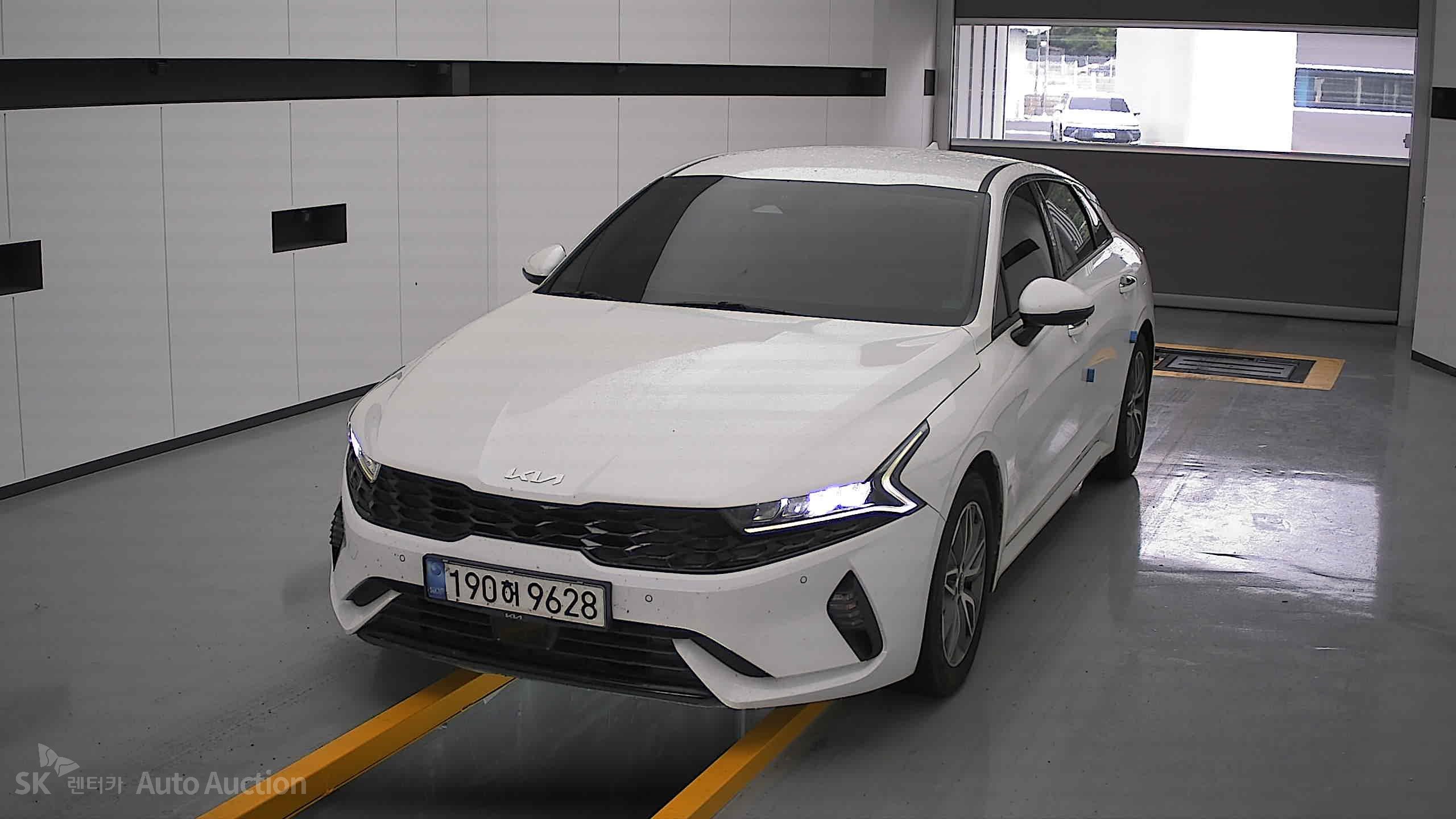 2023 - kia k5