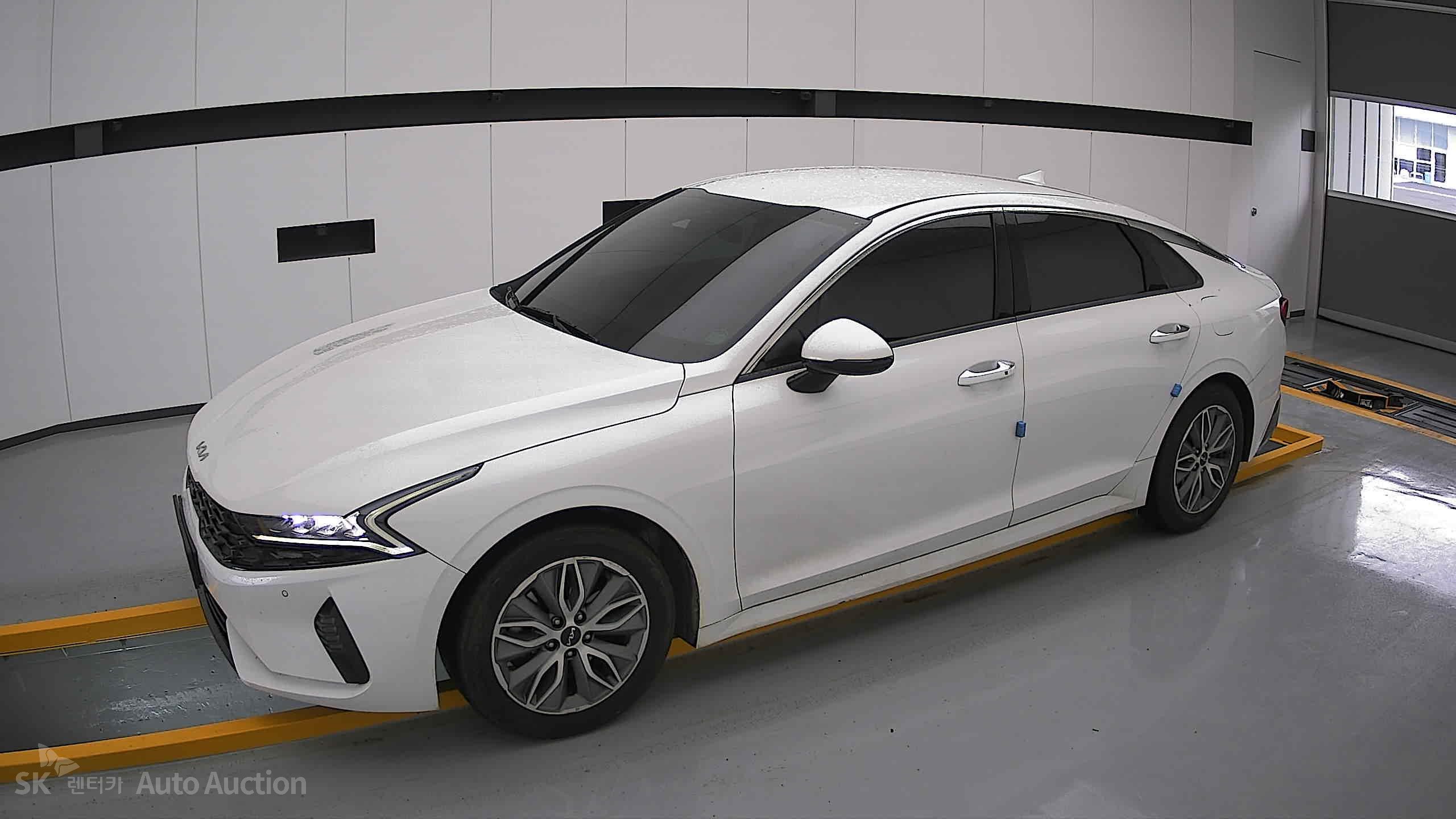 2023 - kia k5