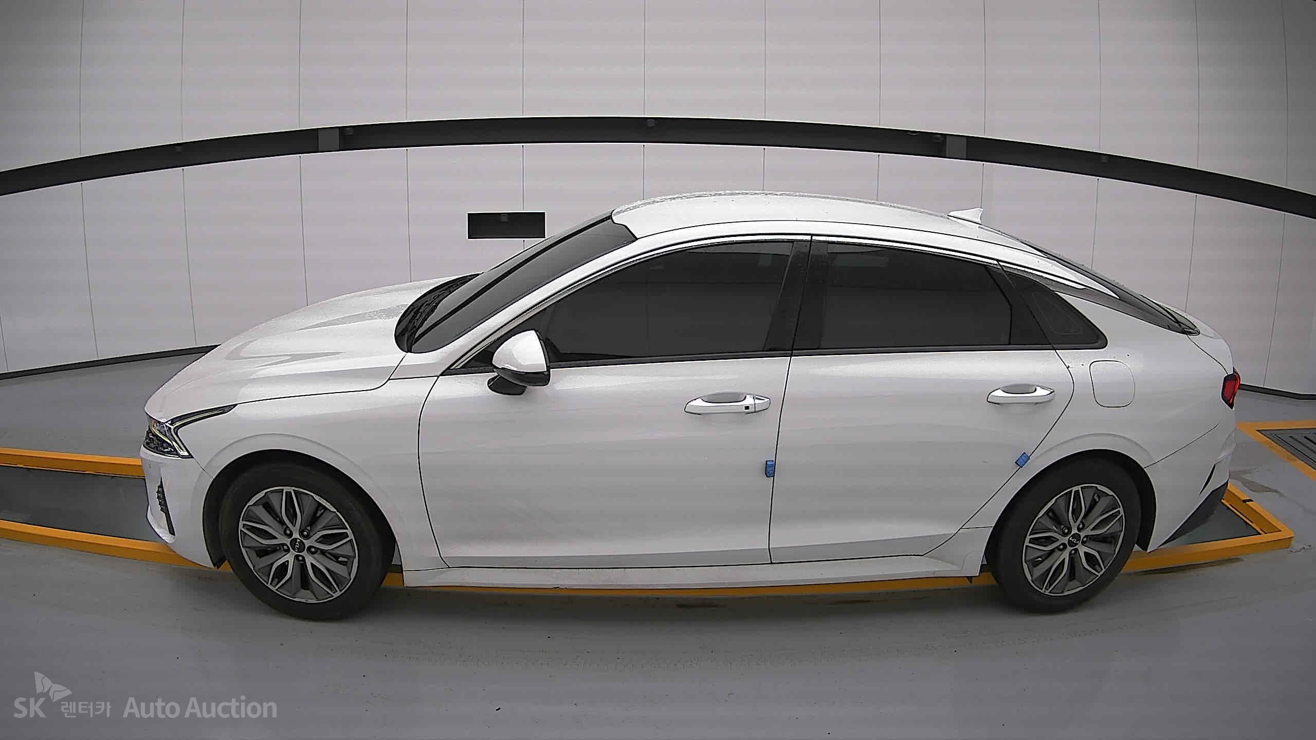 2023 - kia k5