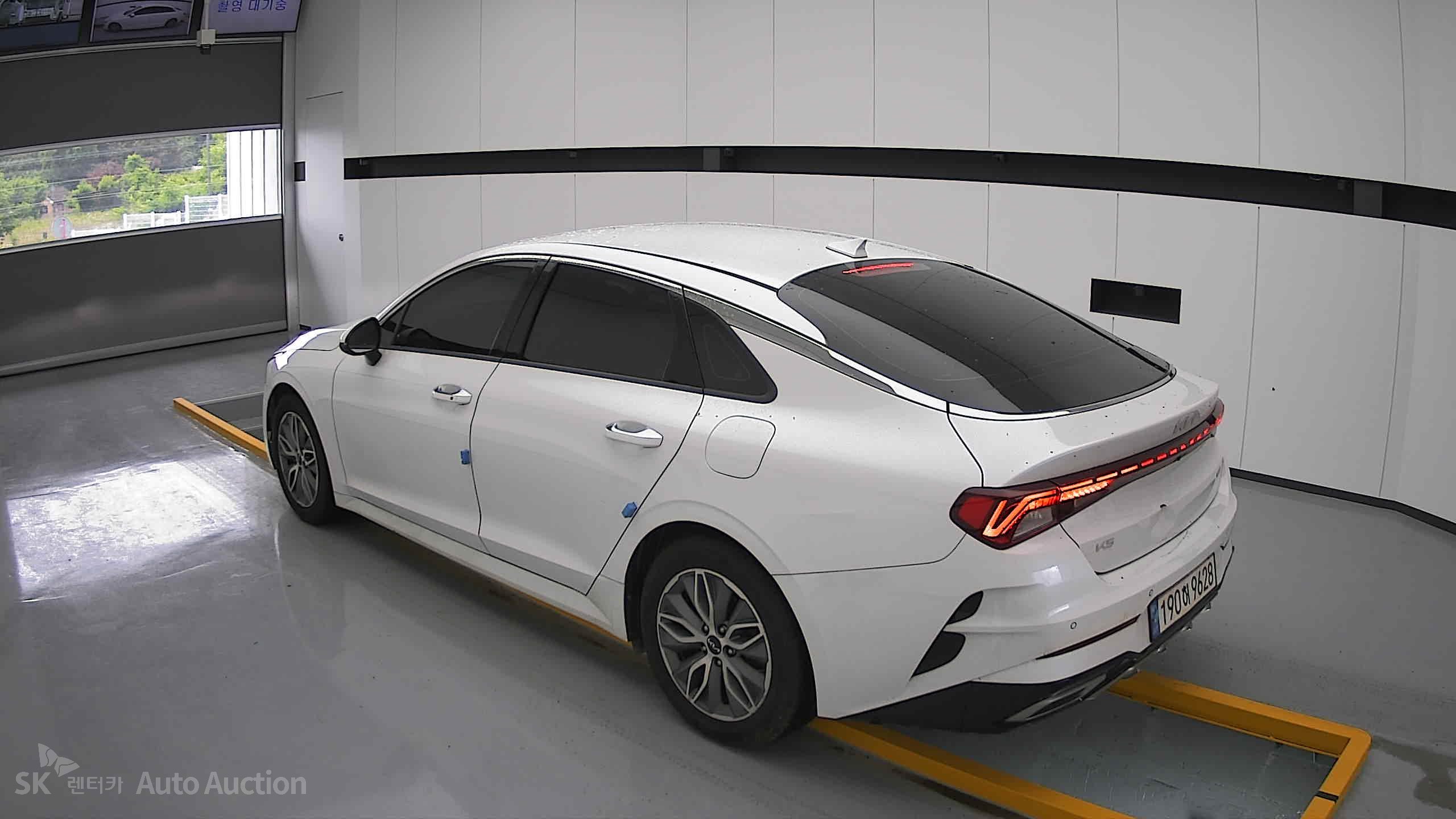 2023 - kia k5