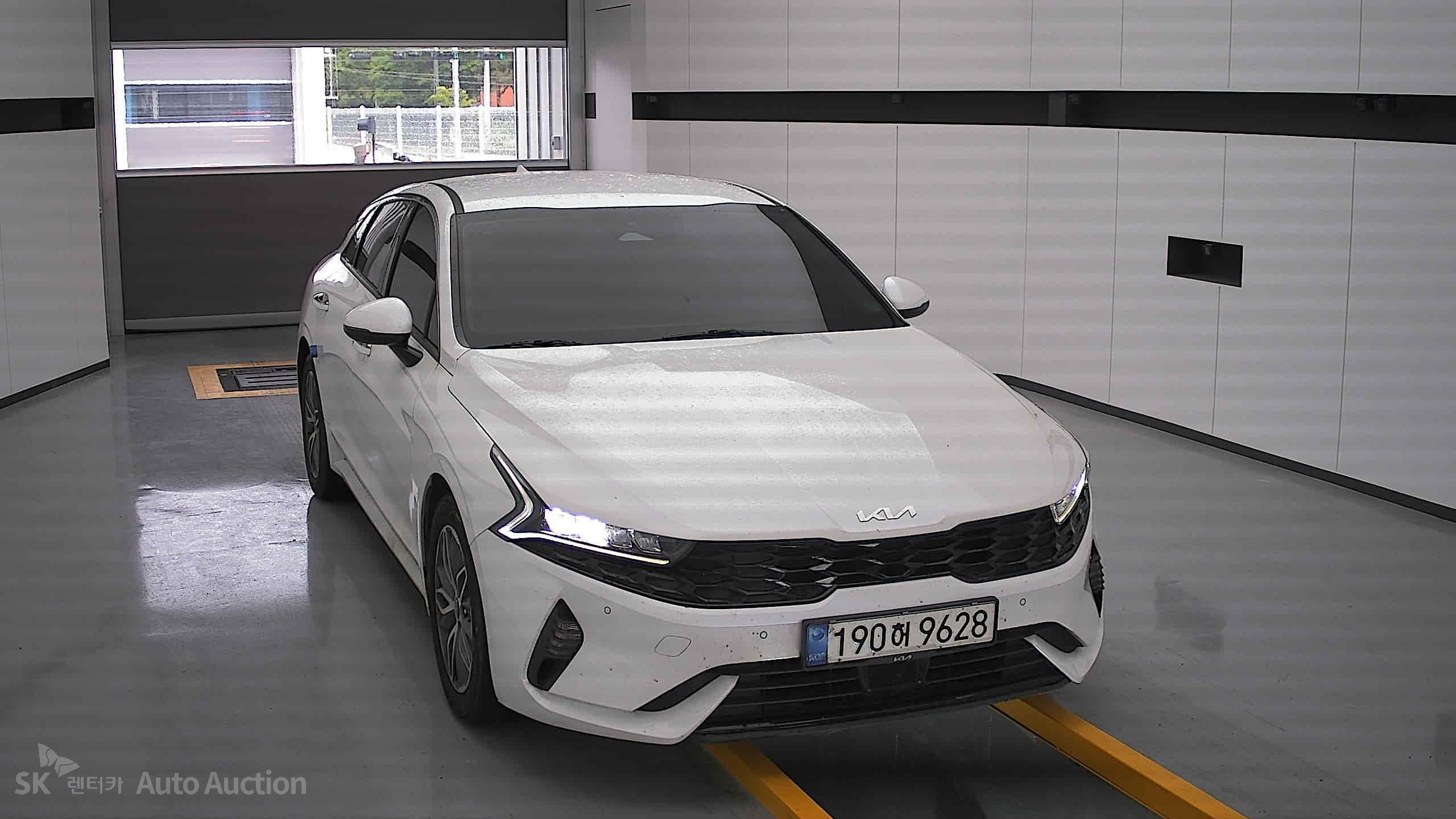 2023 - kia k5