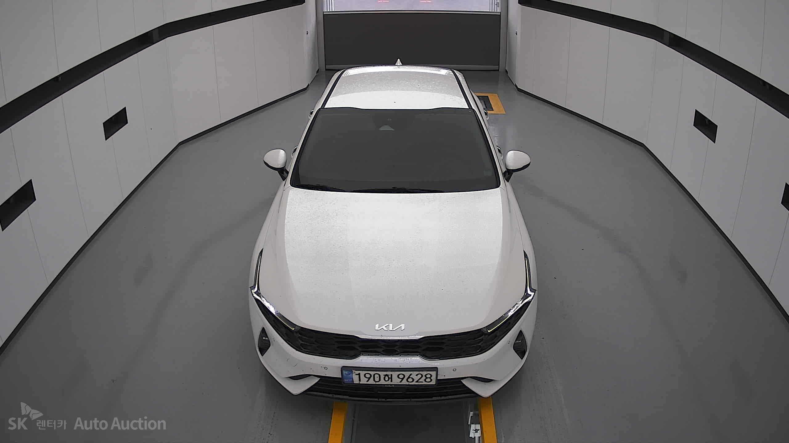2023 - kia k5