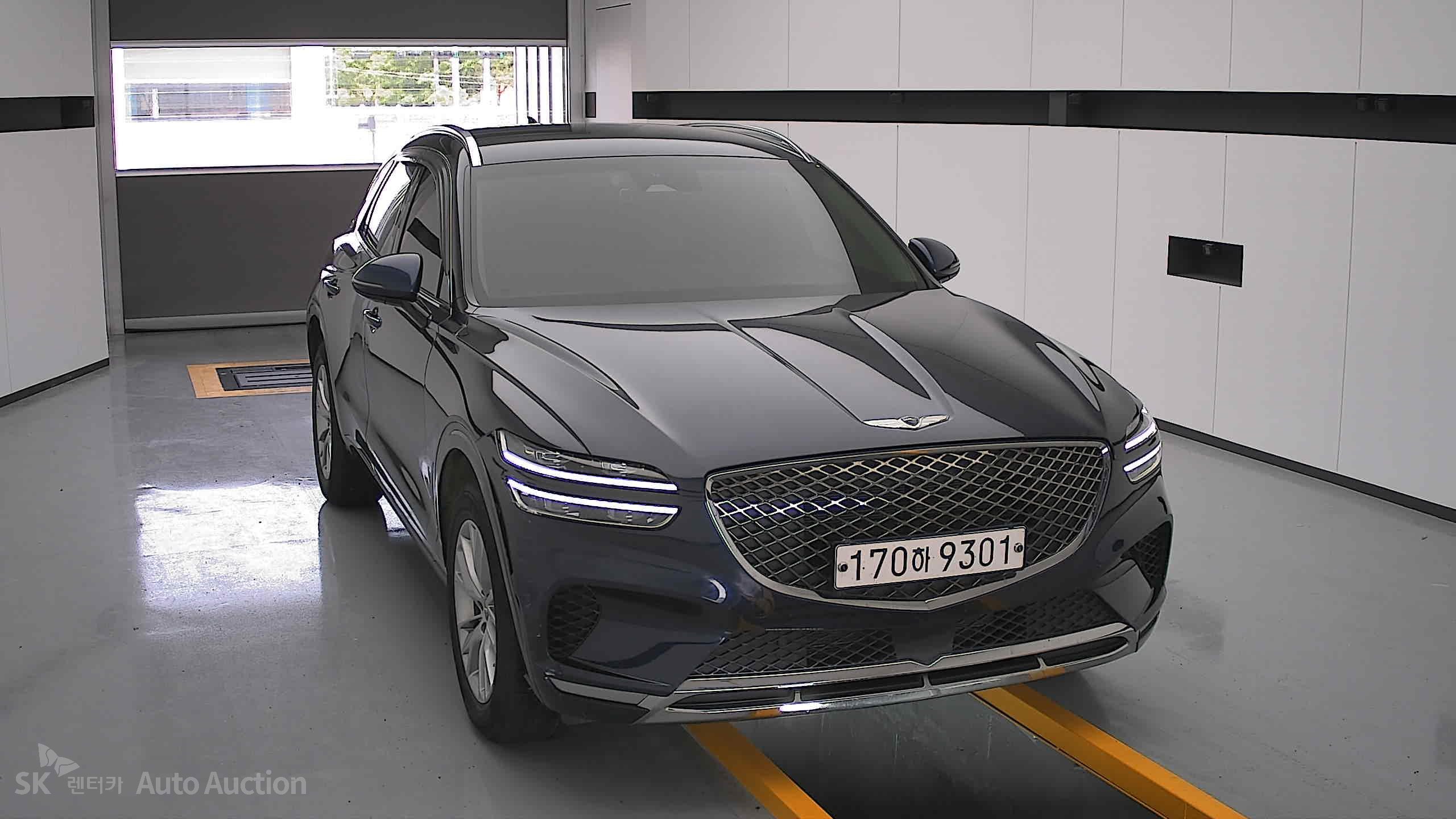 2021 - genesis gv70