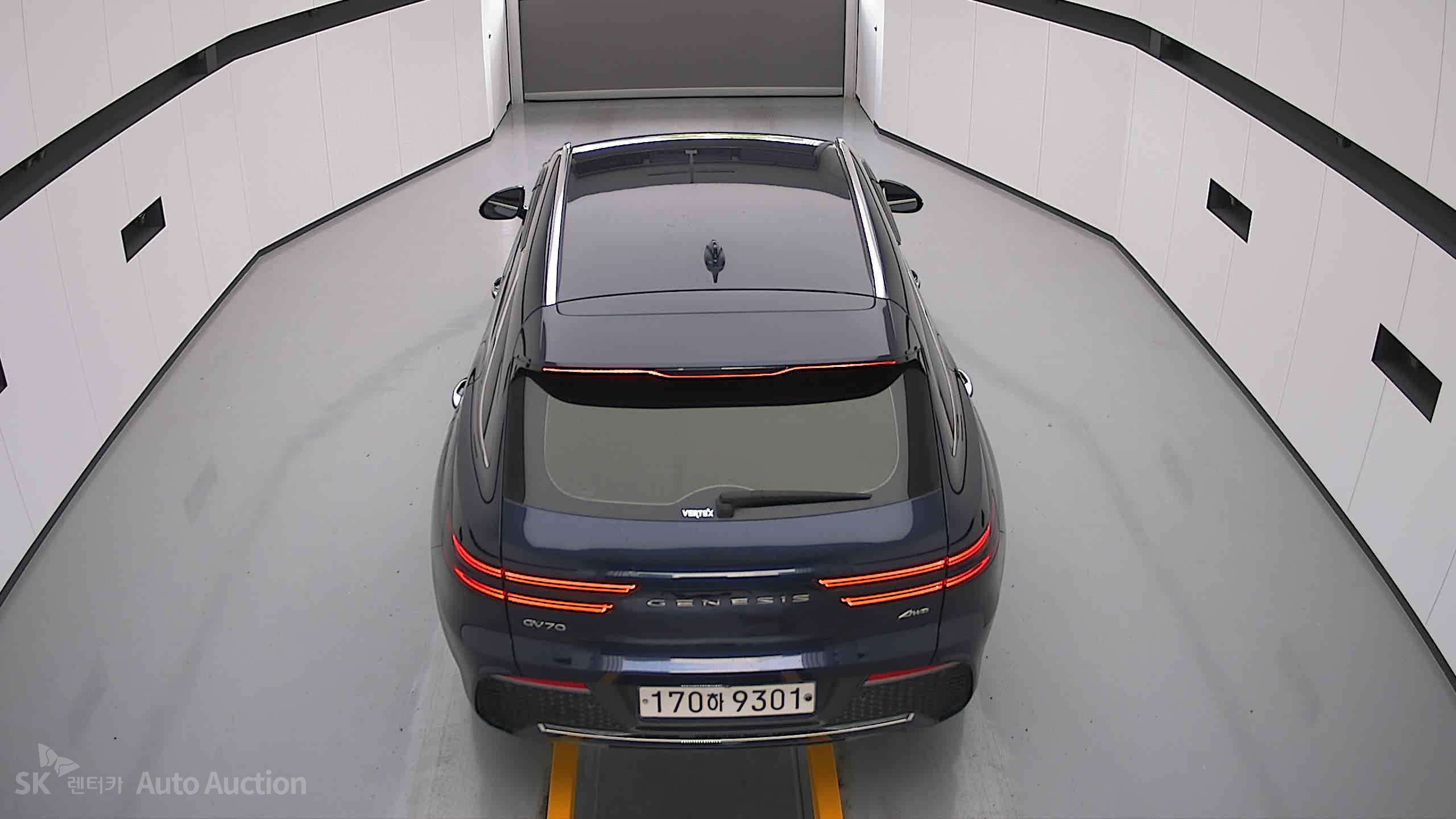 2021 - genesis gv70