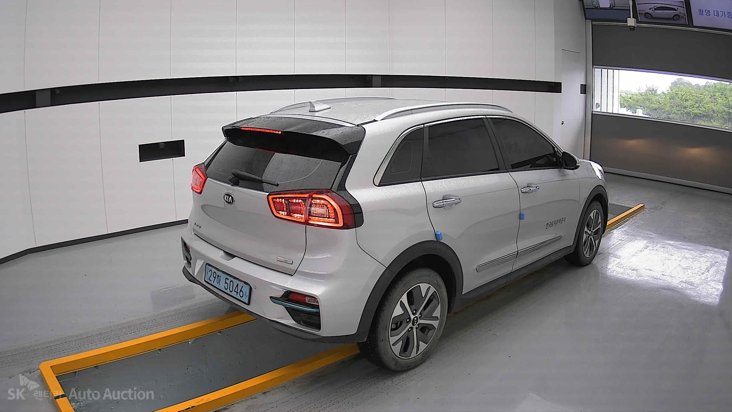 2021 - kia niro