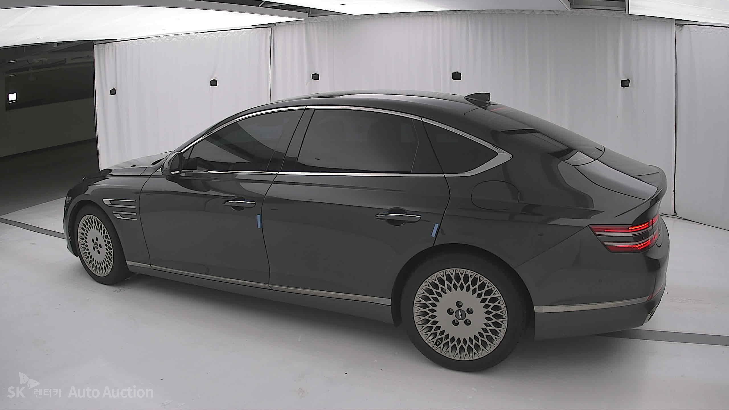2021 - genesis g80