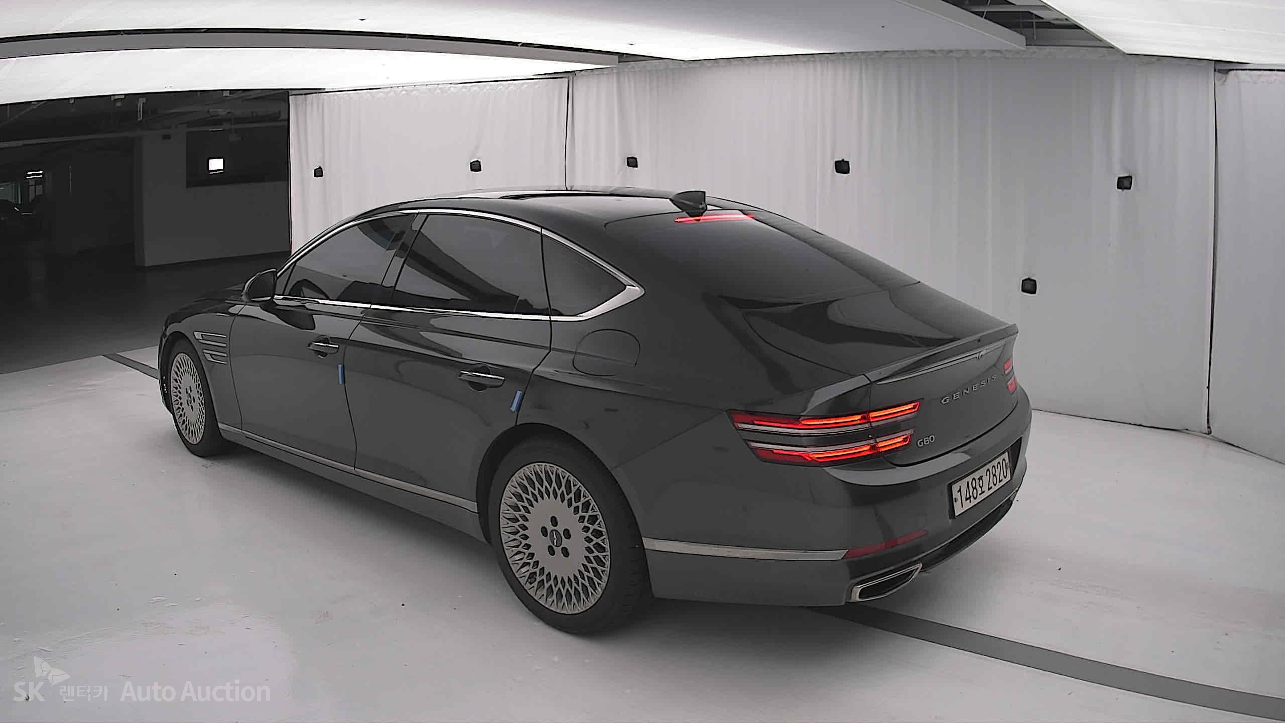 2021 - genesis g80