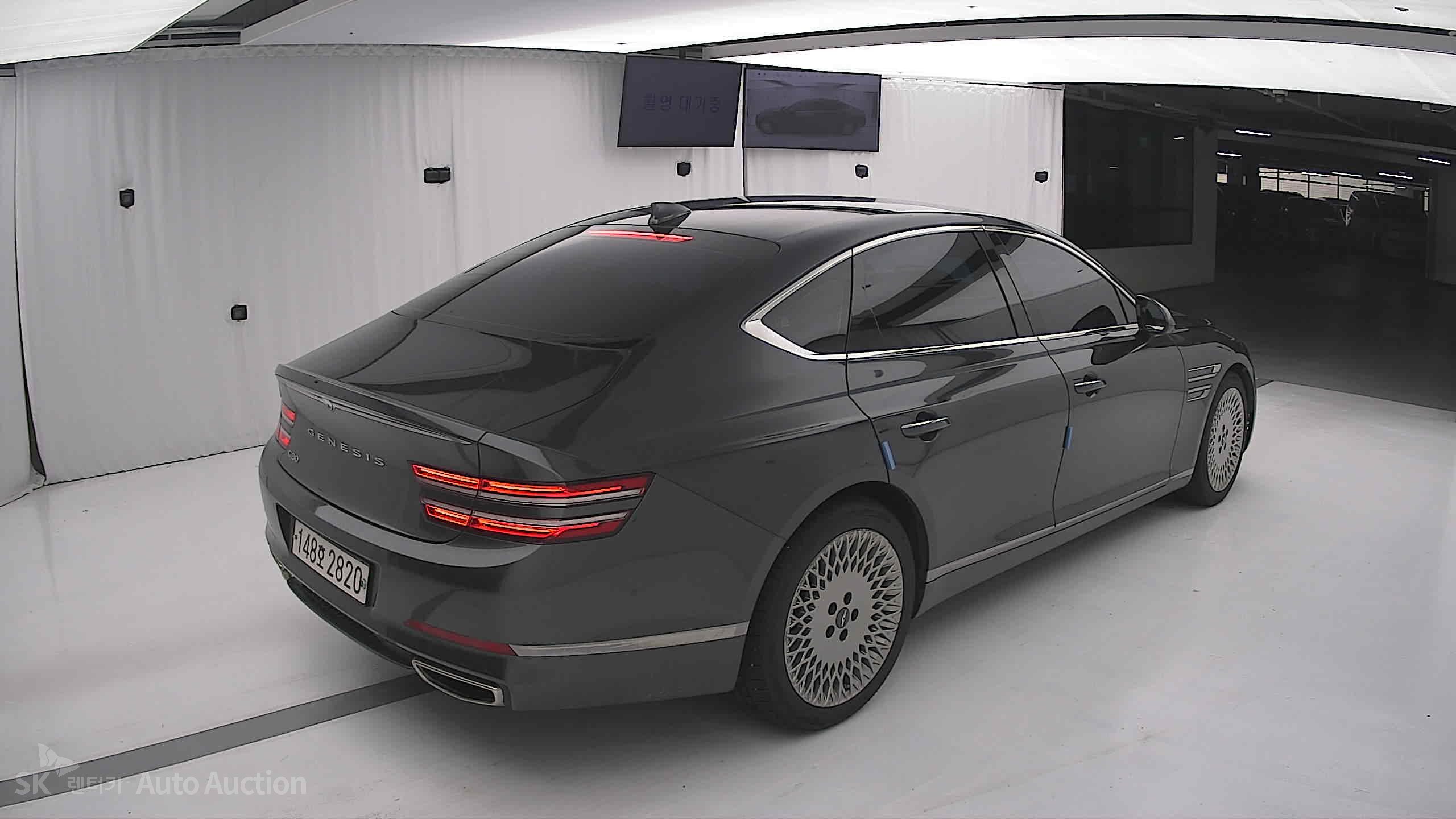 2021 - genesis g80