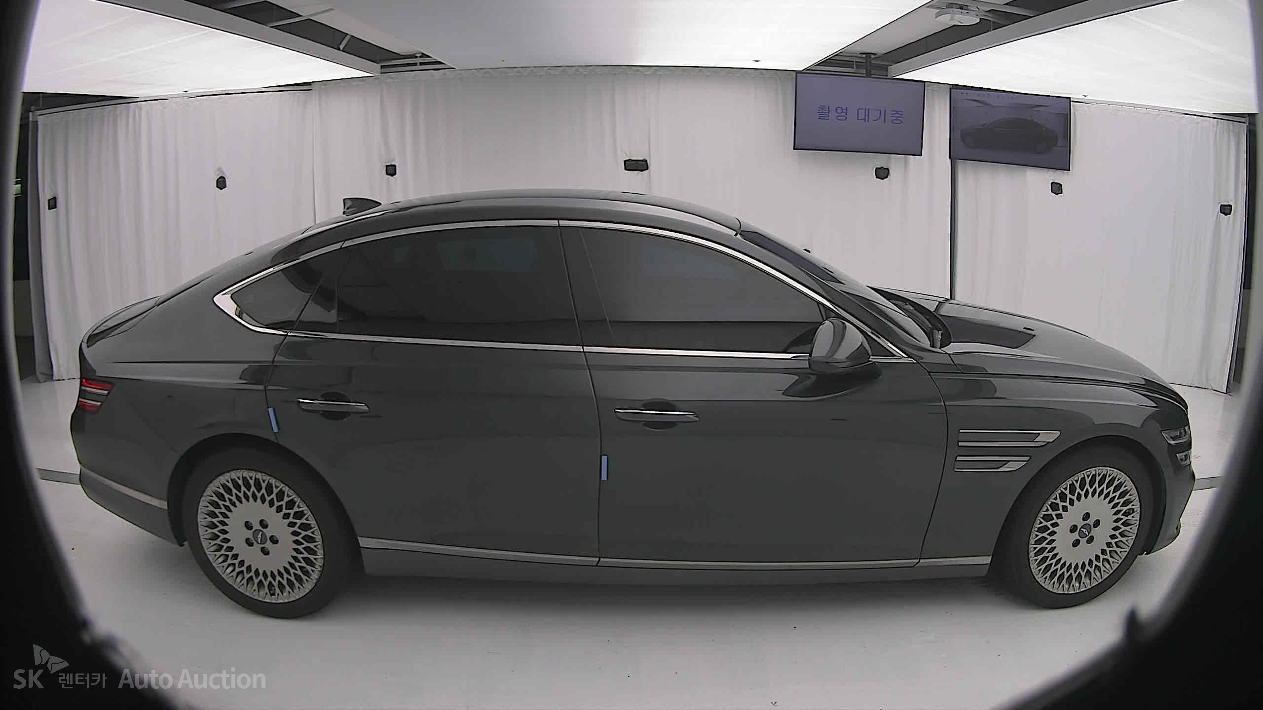 2021 - genesis g80