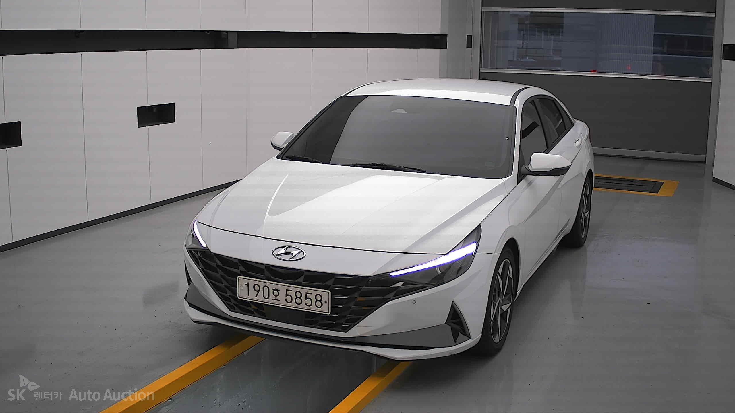 Hyundai Avante Hybrid(CN7) HEV Modern