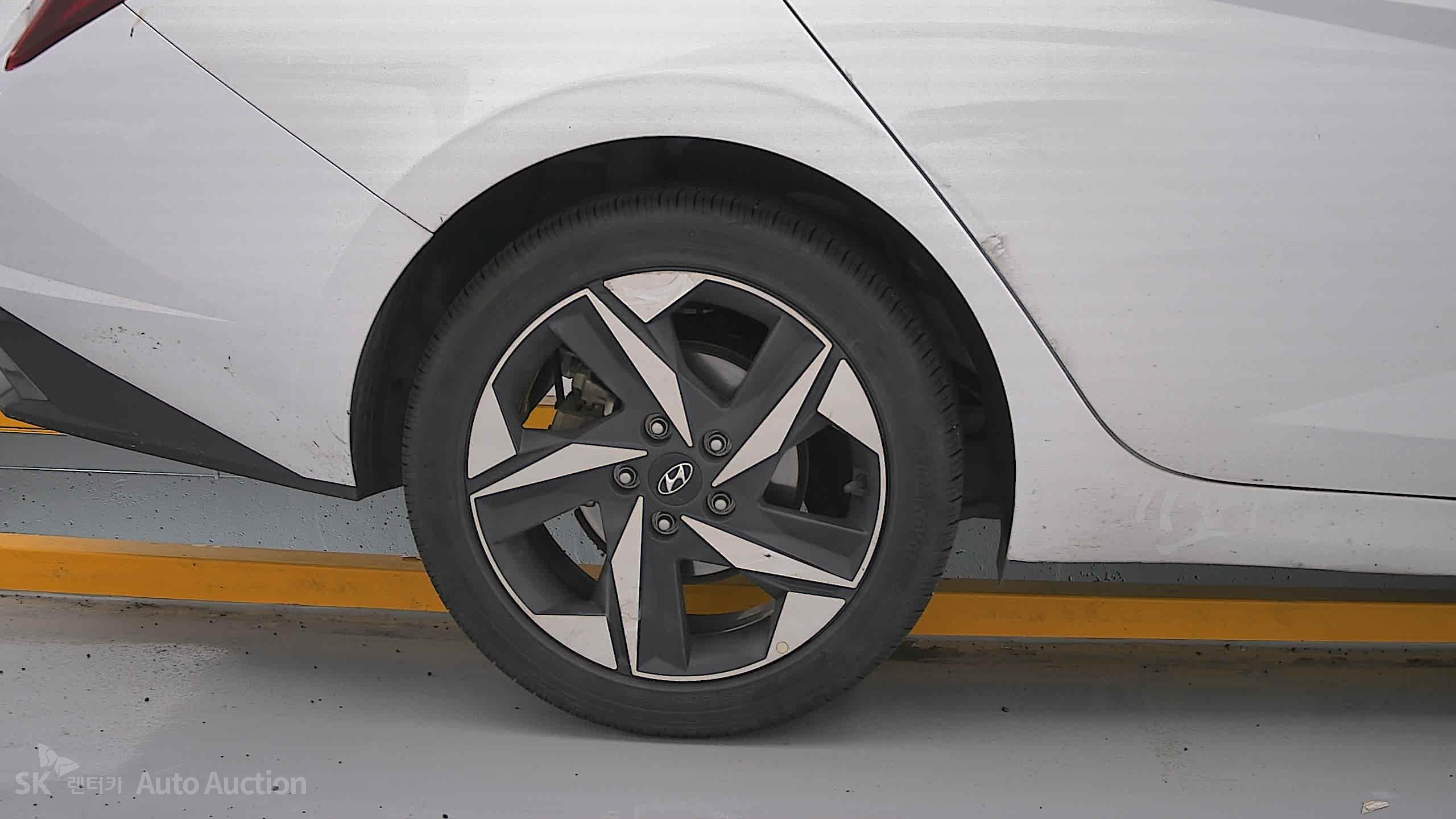 2023 - hyundai avante