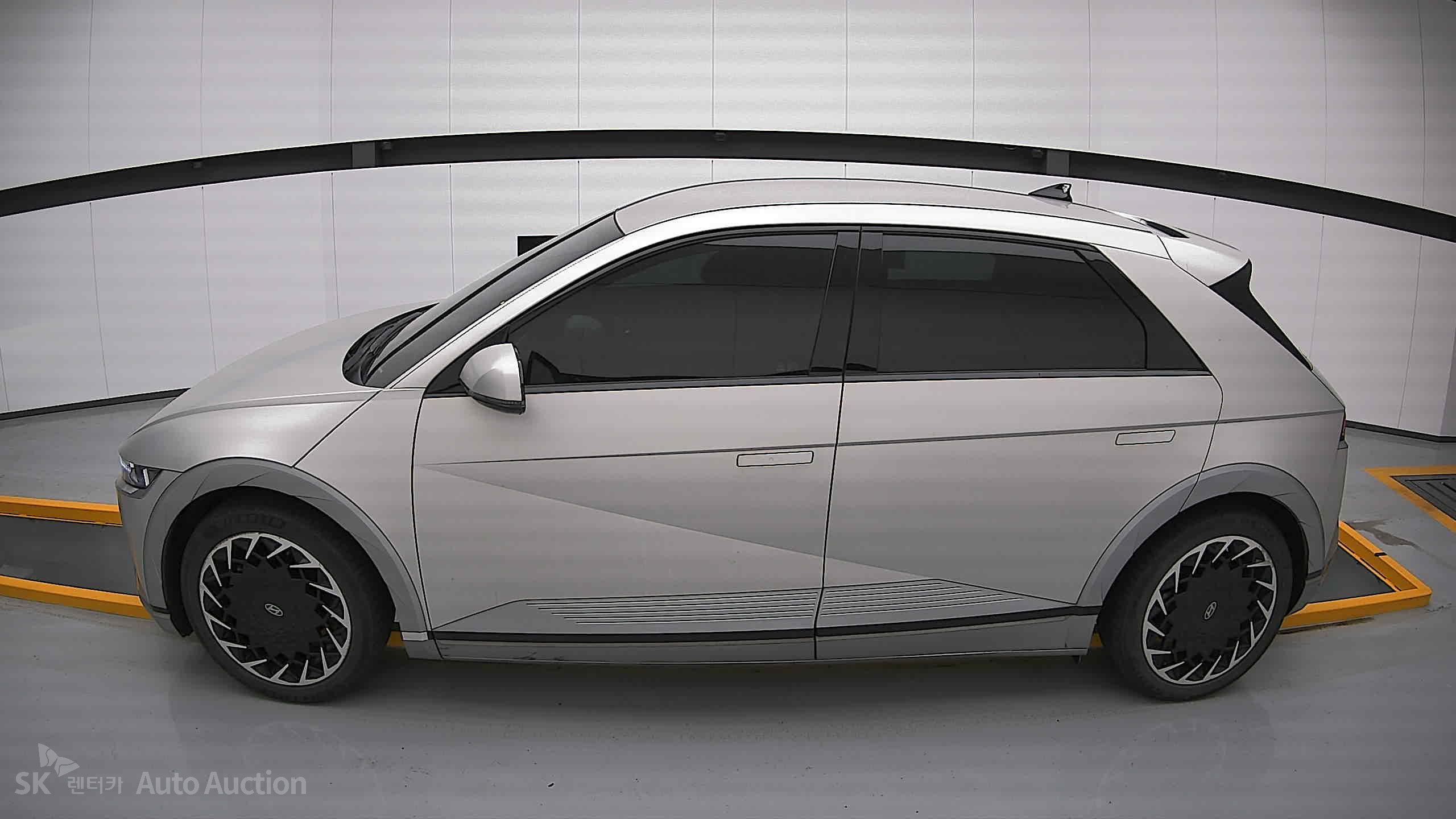 2022 - hyundai ioniq