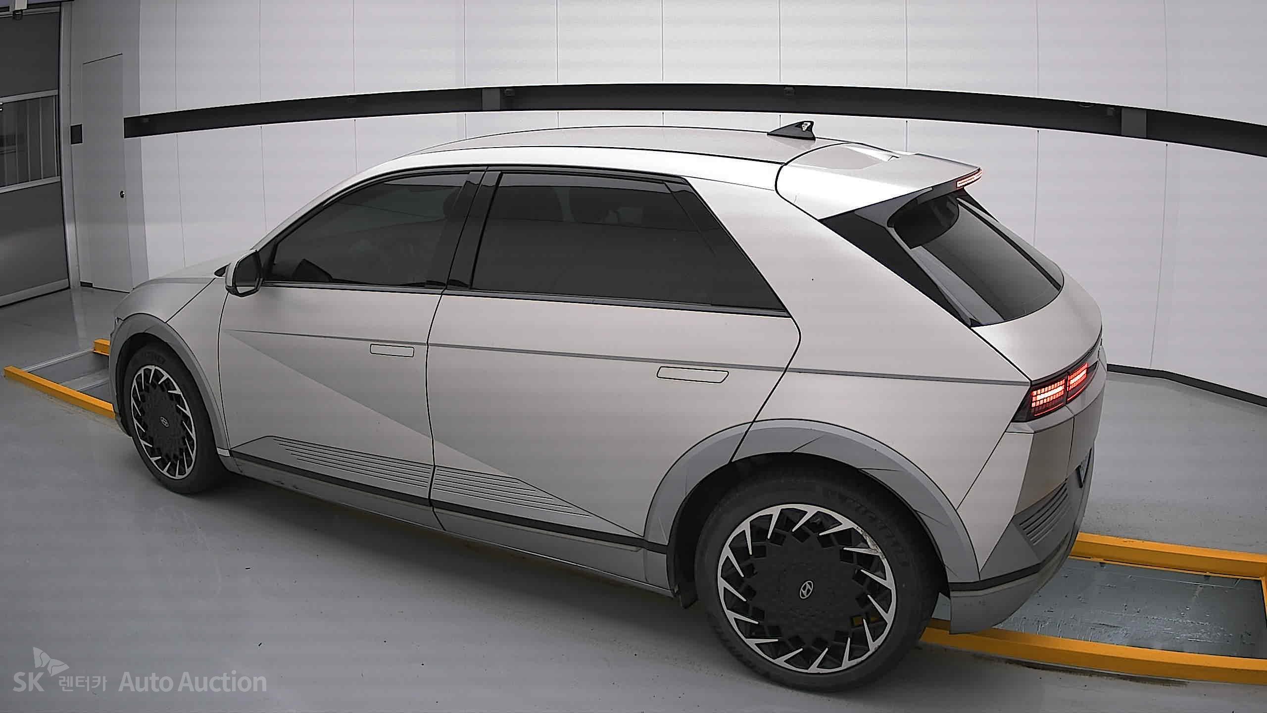 2022 - hyundai ioniq