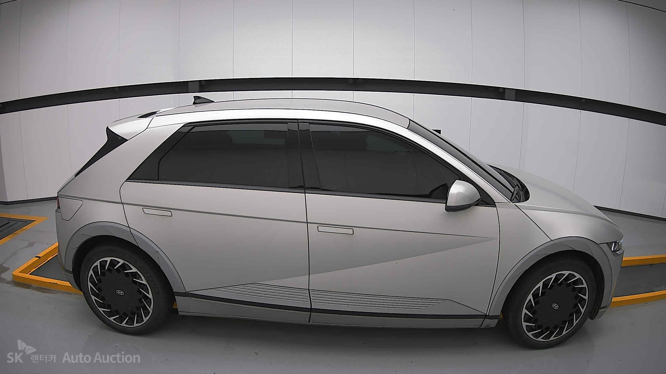 2022 - hyundai ioniq
