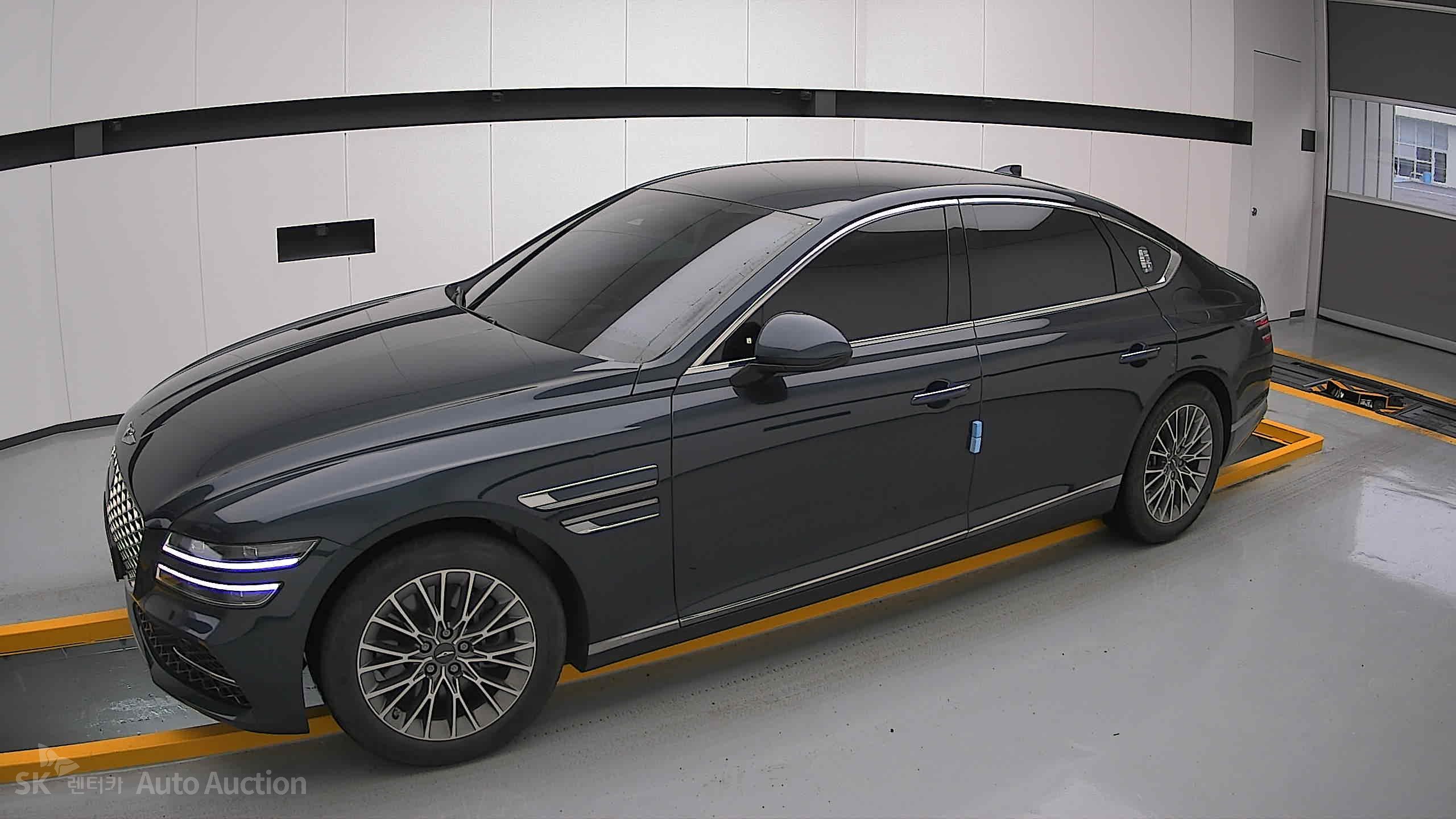 2021 - genesis g80