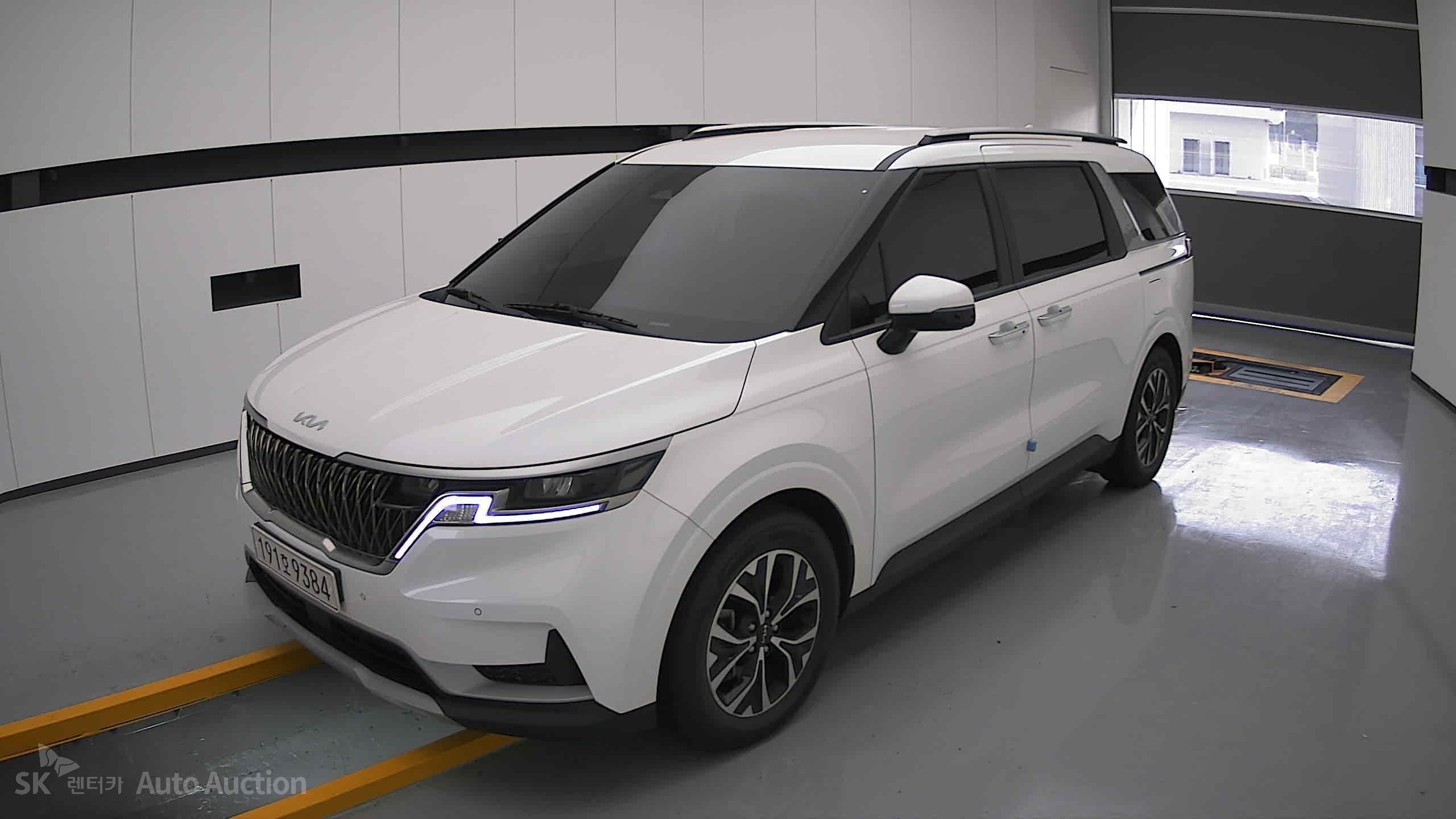 2023 - kia carnival