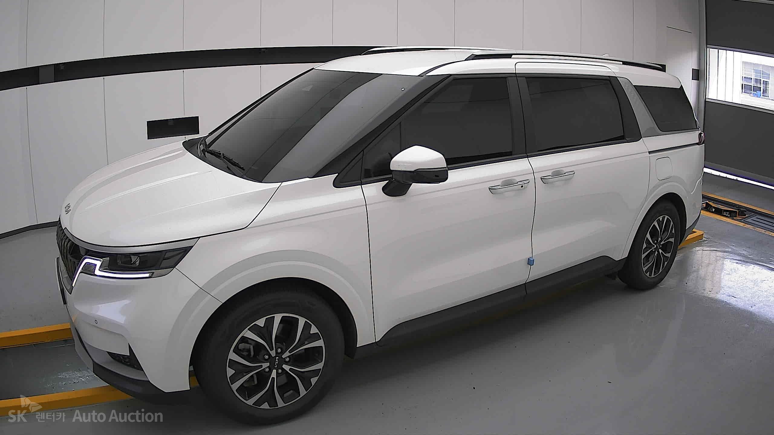 2023 - kia carnival