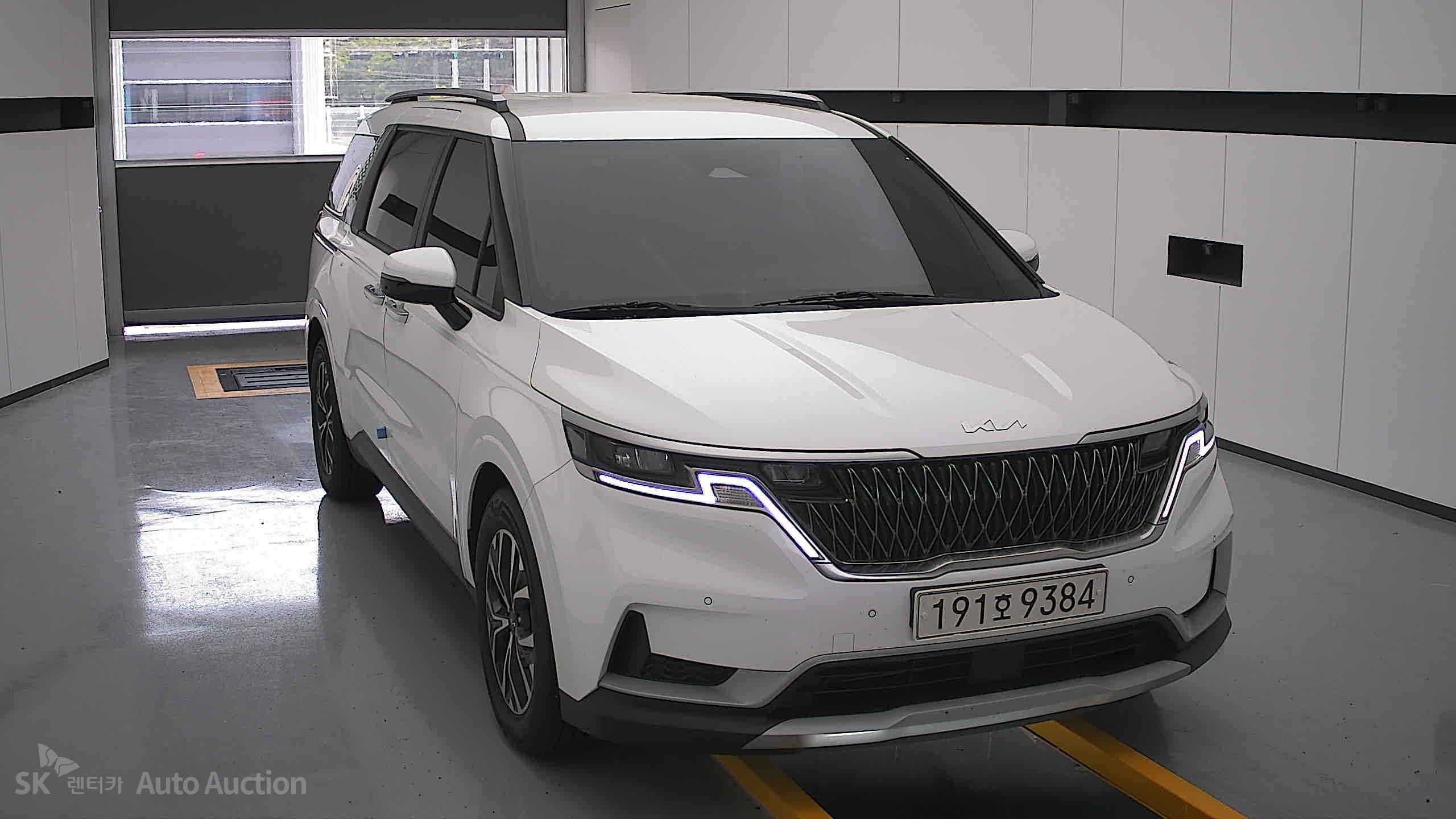 2023 - kia carnival