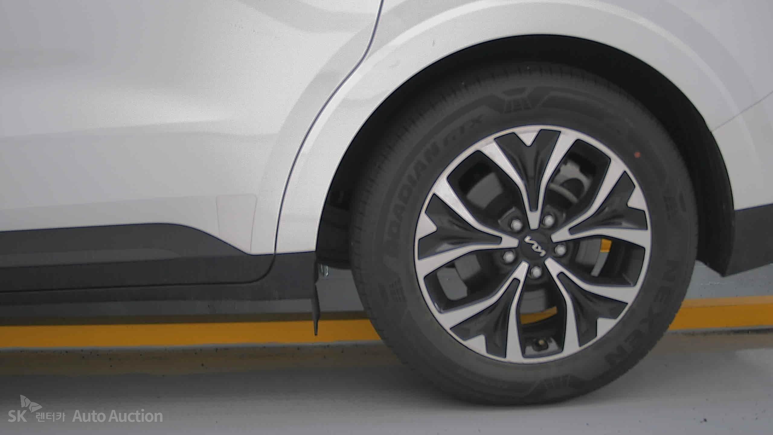 2023 - kia carnival