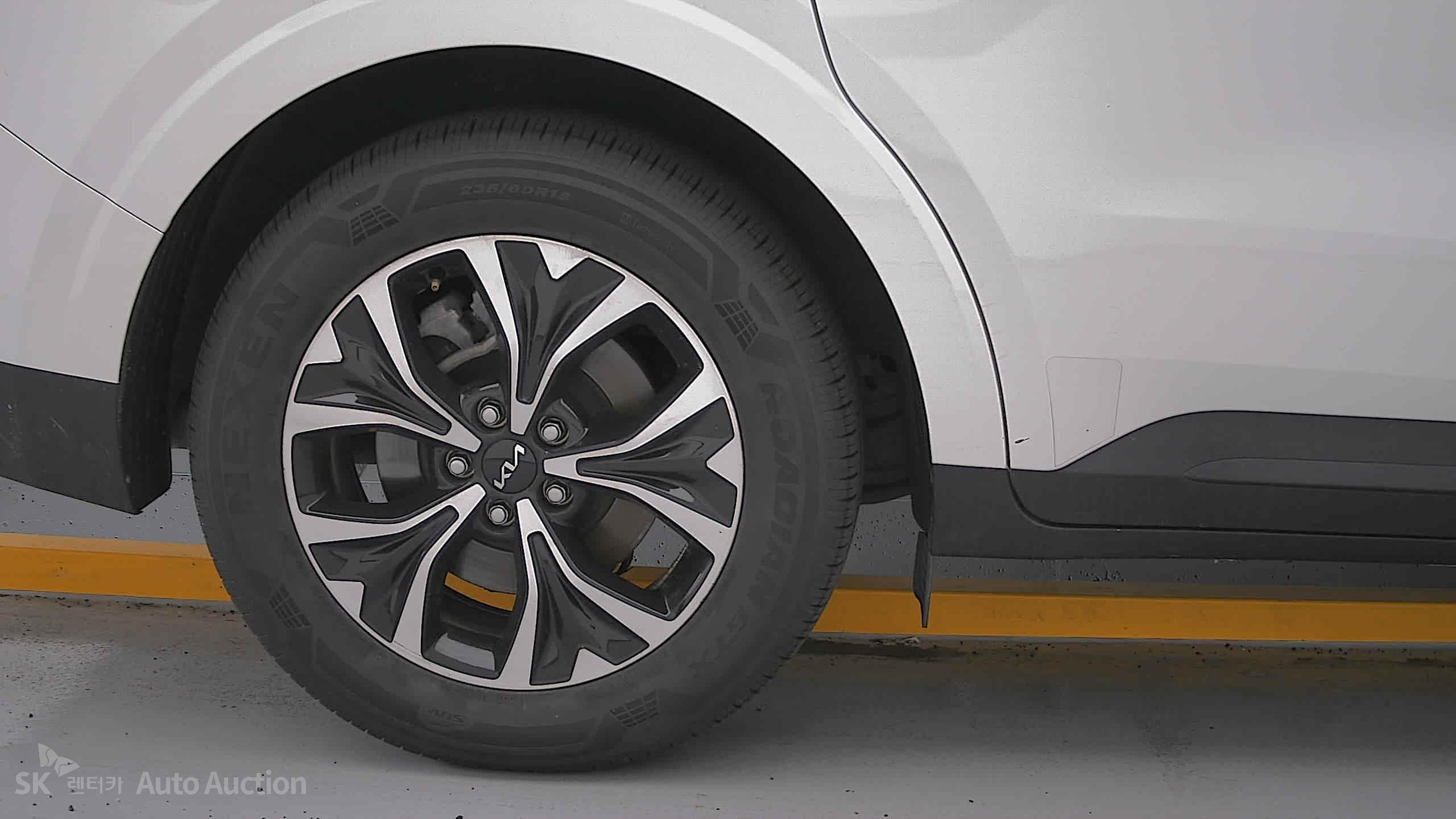 2023 - kia carnival