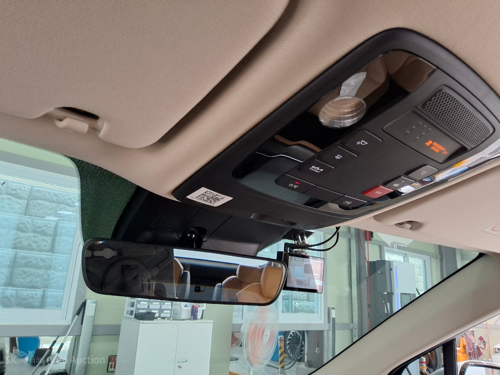2023 - kia carnival