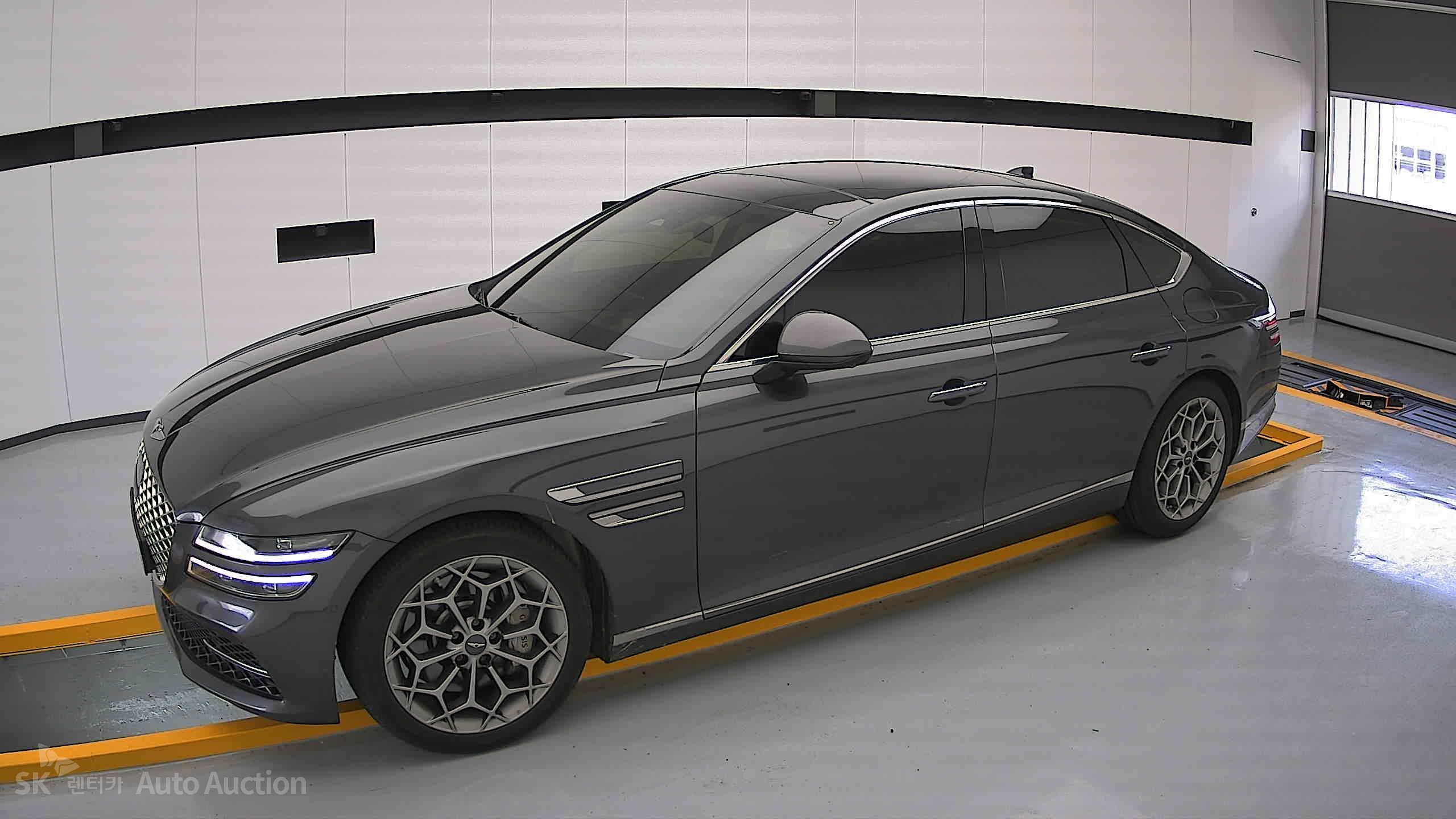 2022 - genesis g80