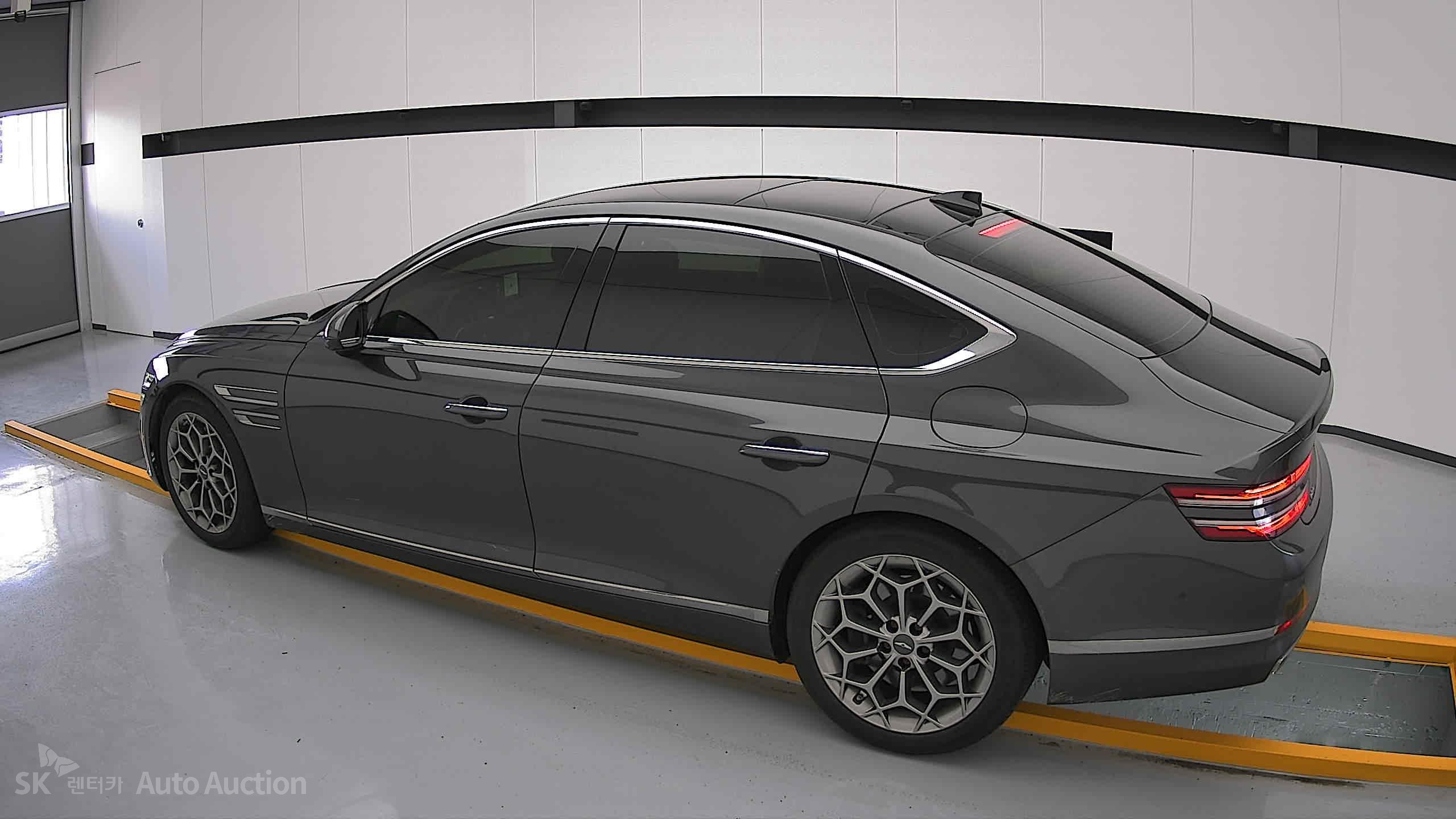 2022 - genesis g80