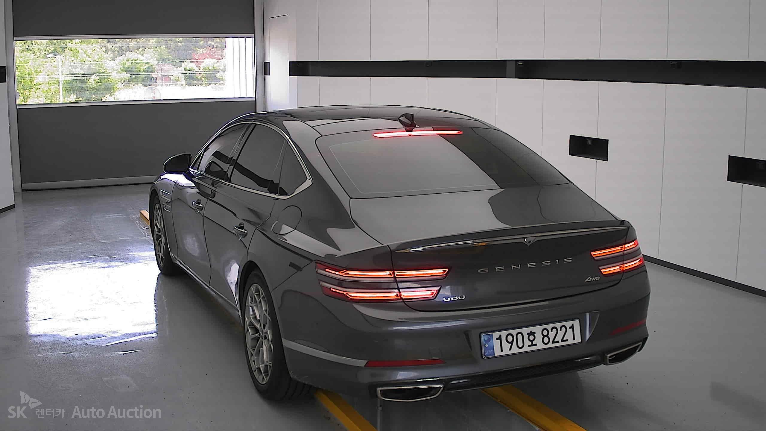 2022 - genesis g80