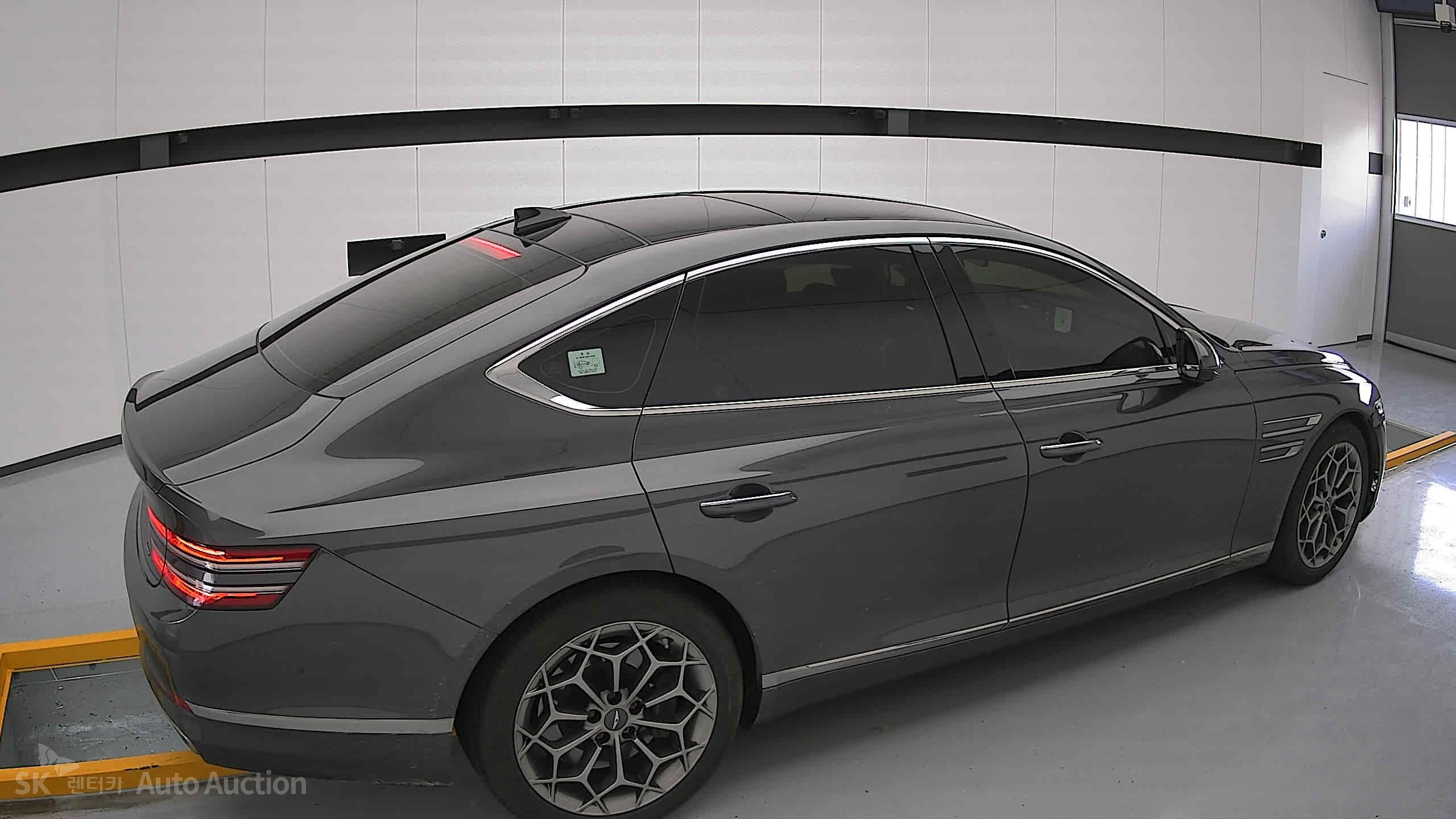 2022 - genesis g80
