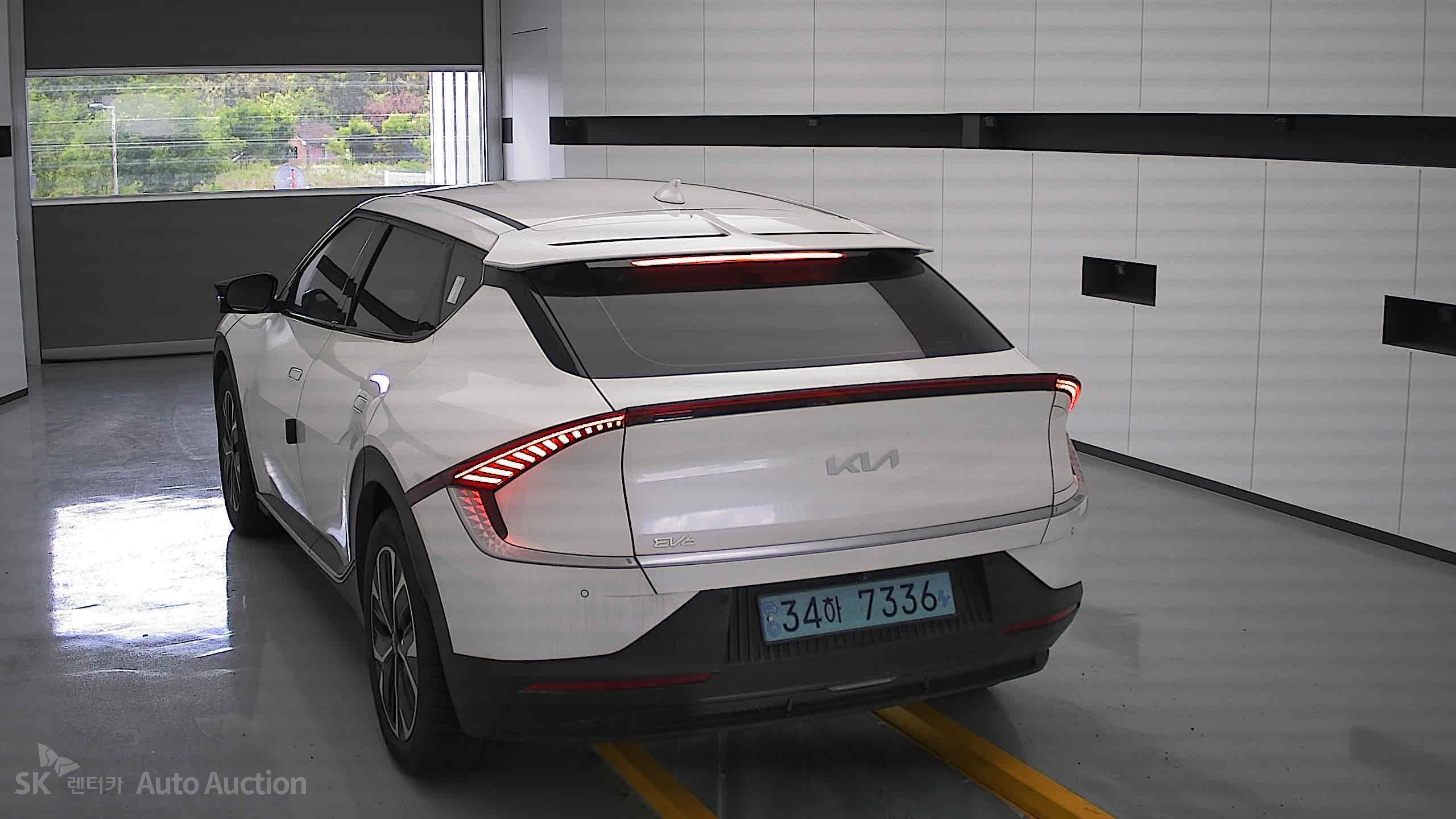 2023 - kia ev6
