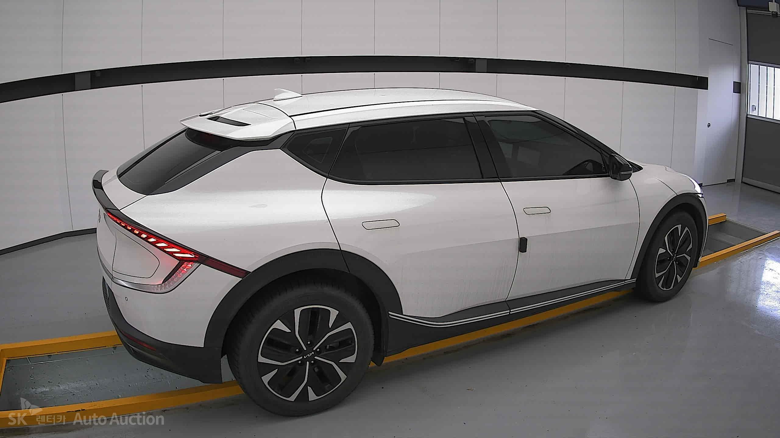 2023 - kia ev6