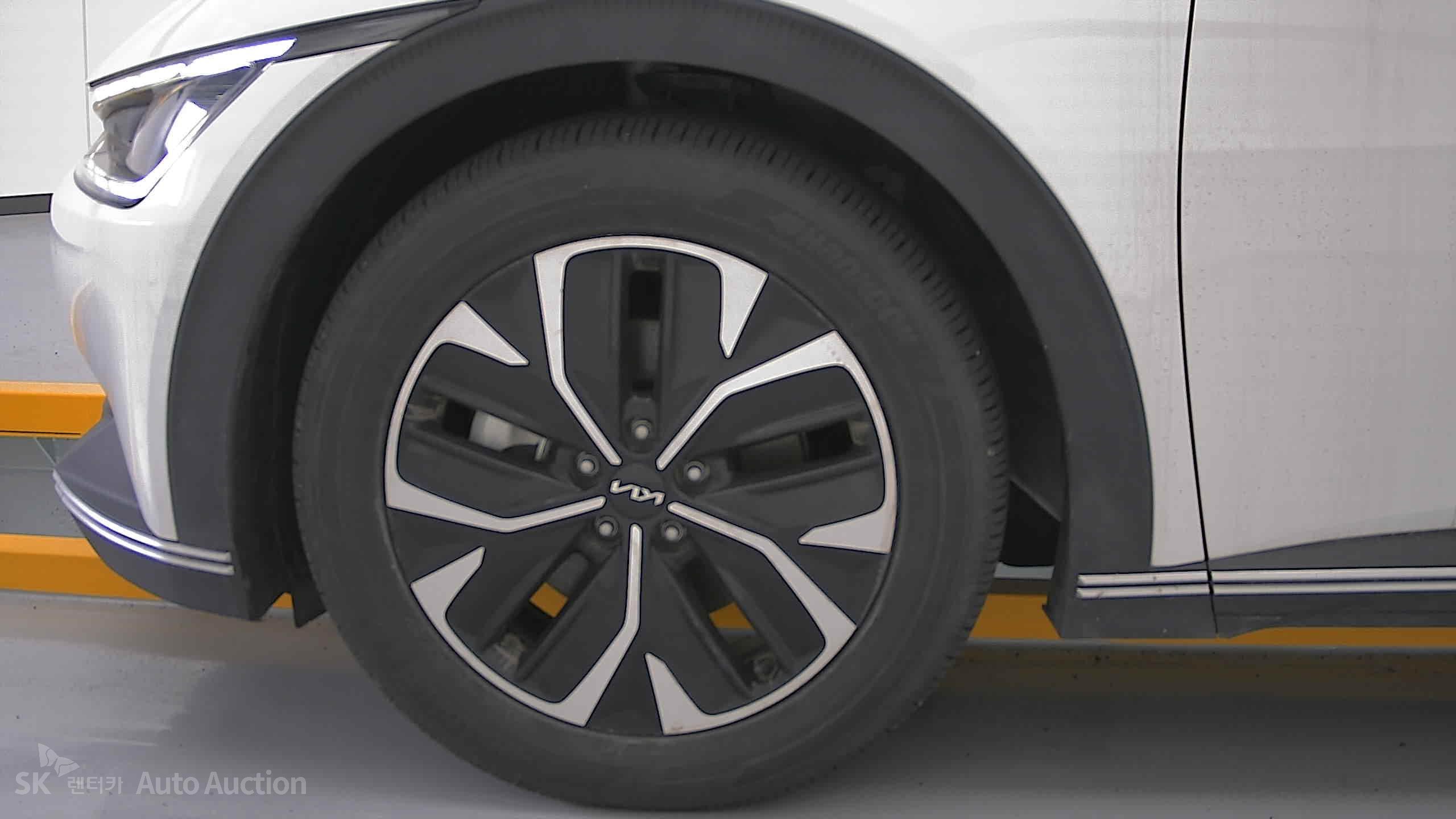 2023 - kia ev6