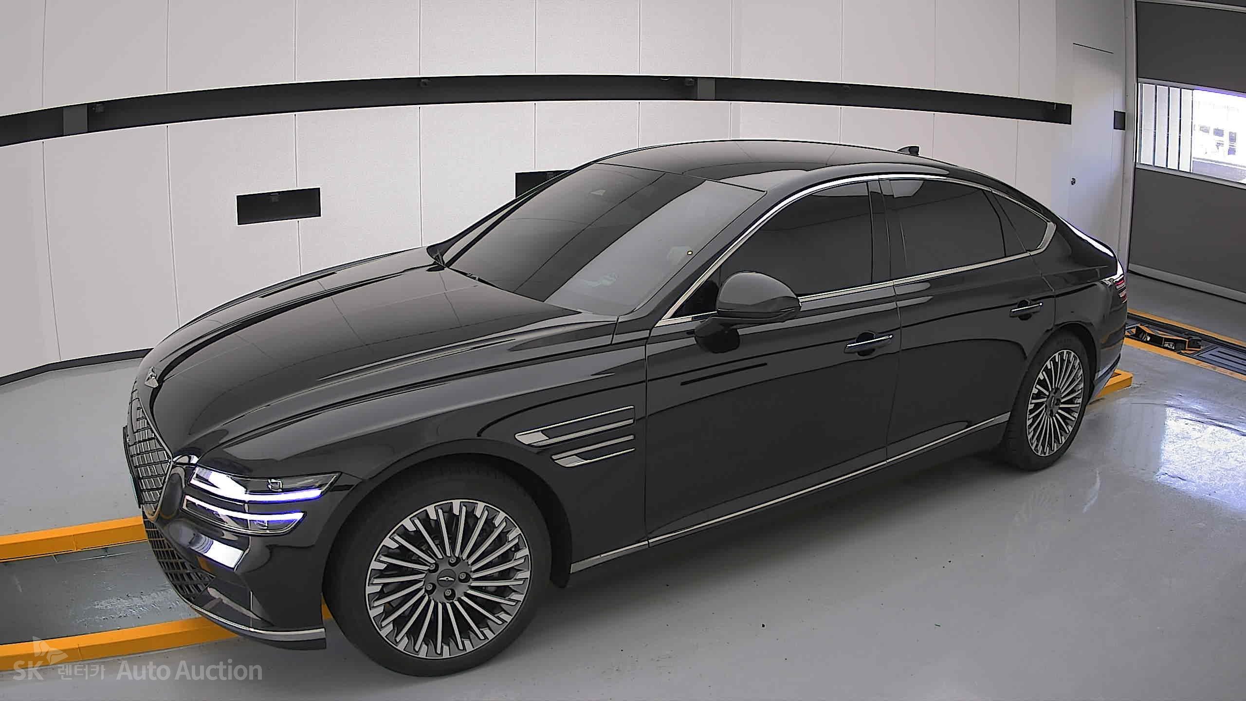 2022 - genesis eg80