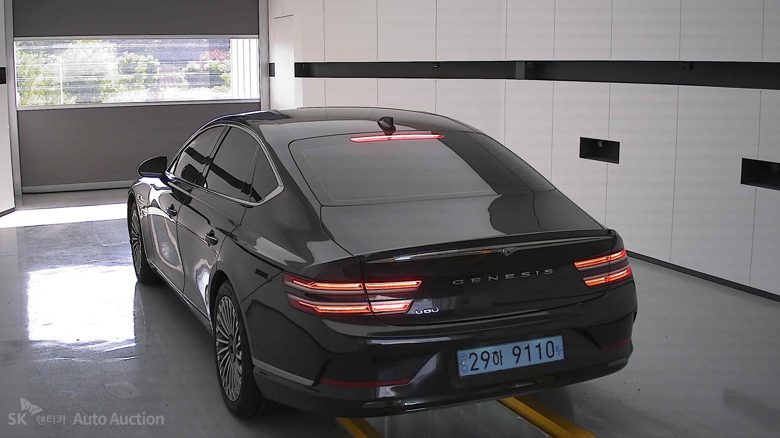 2022 - genesis eg80