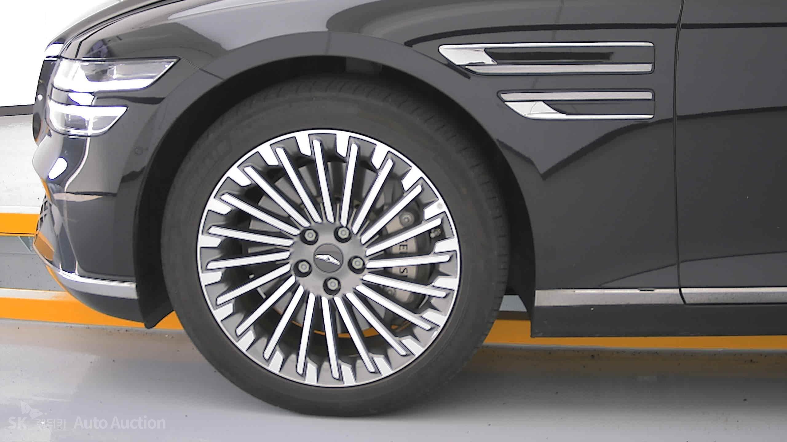 2022 - genesis eg80