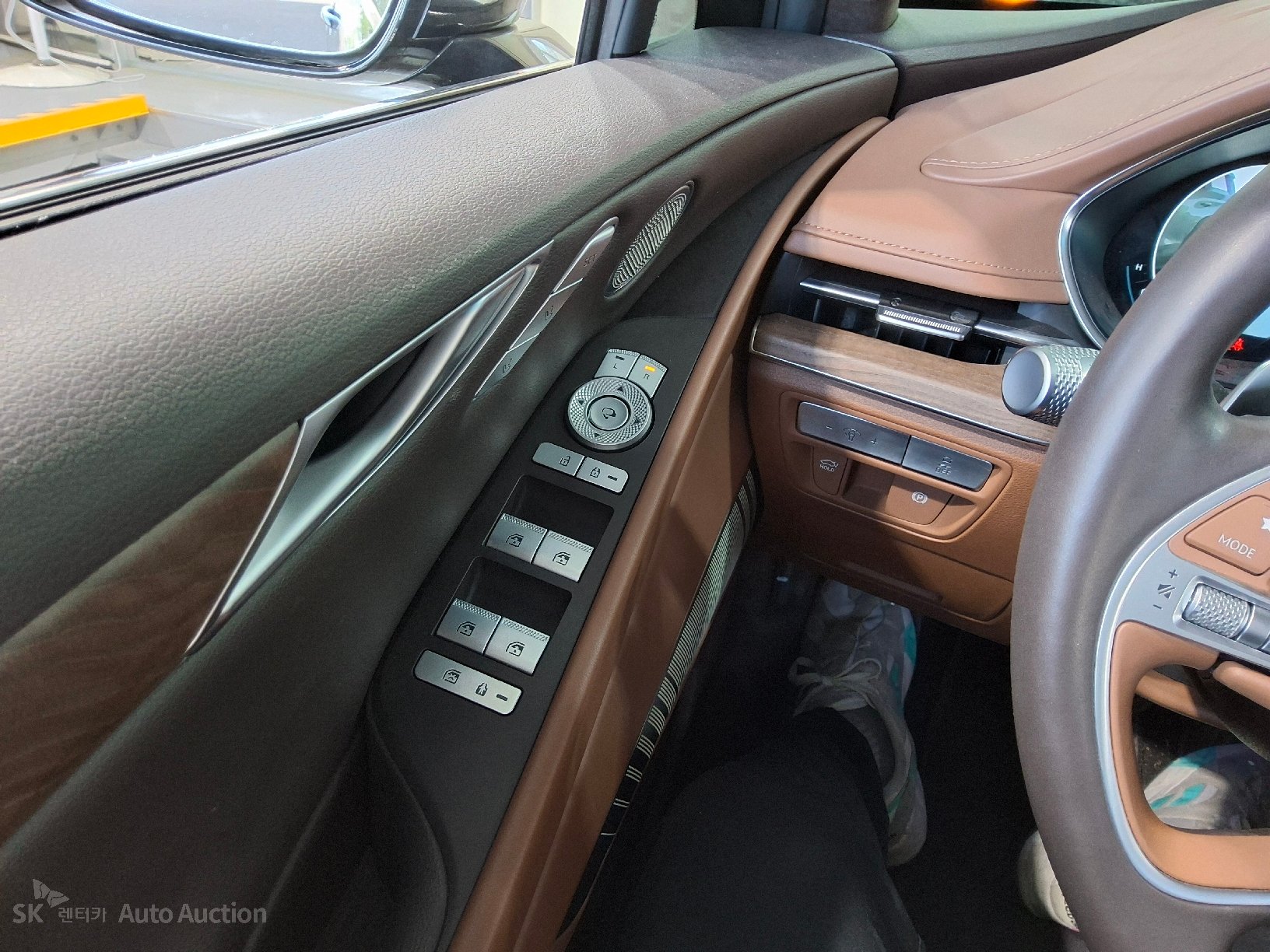 2022 - genesis eg80
