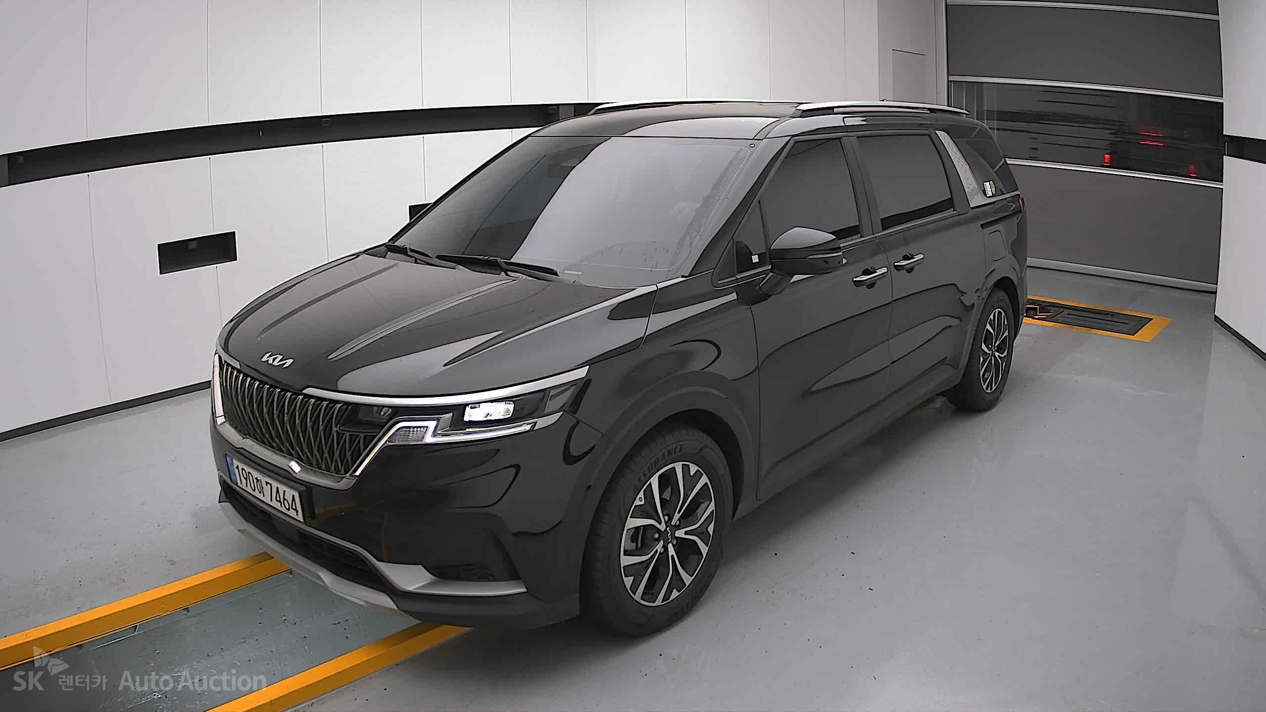 2023 - kia carnival