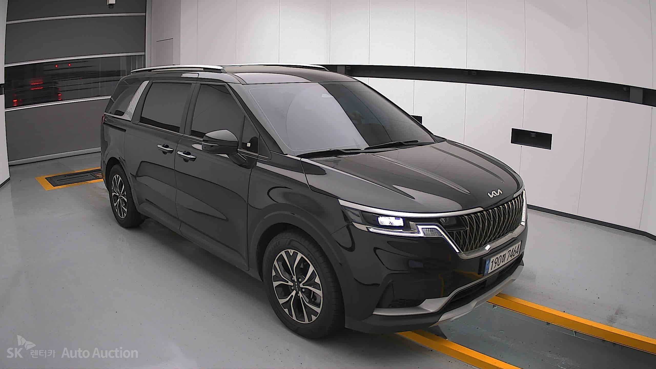2023 - kia carnival