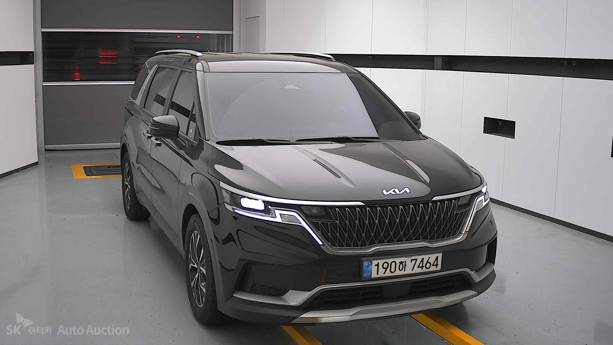 2023 - kia carnival