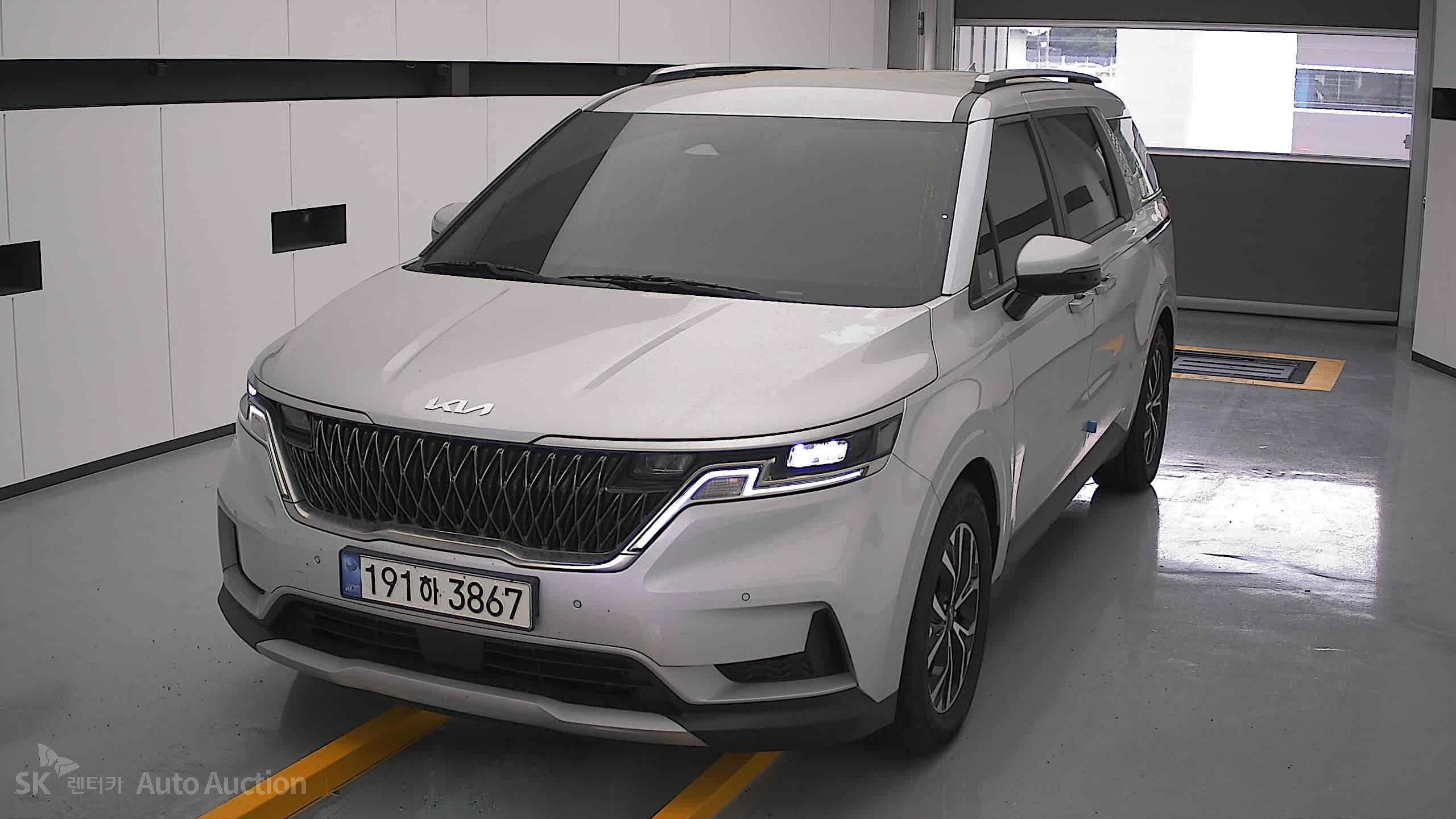 2023 - kia carnival