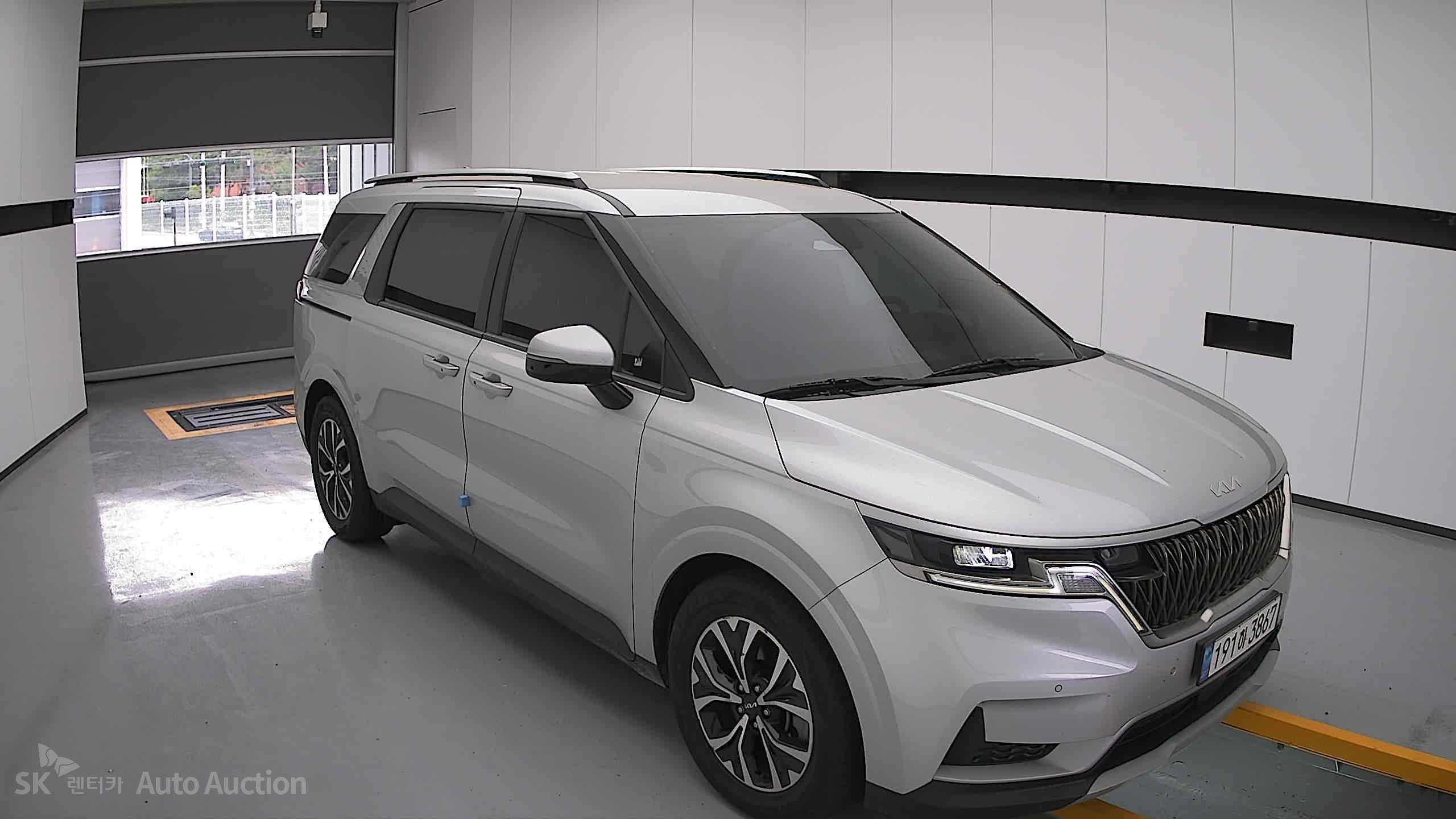 2023 - kia carnival